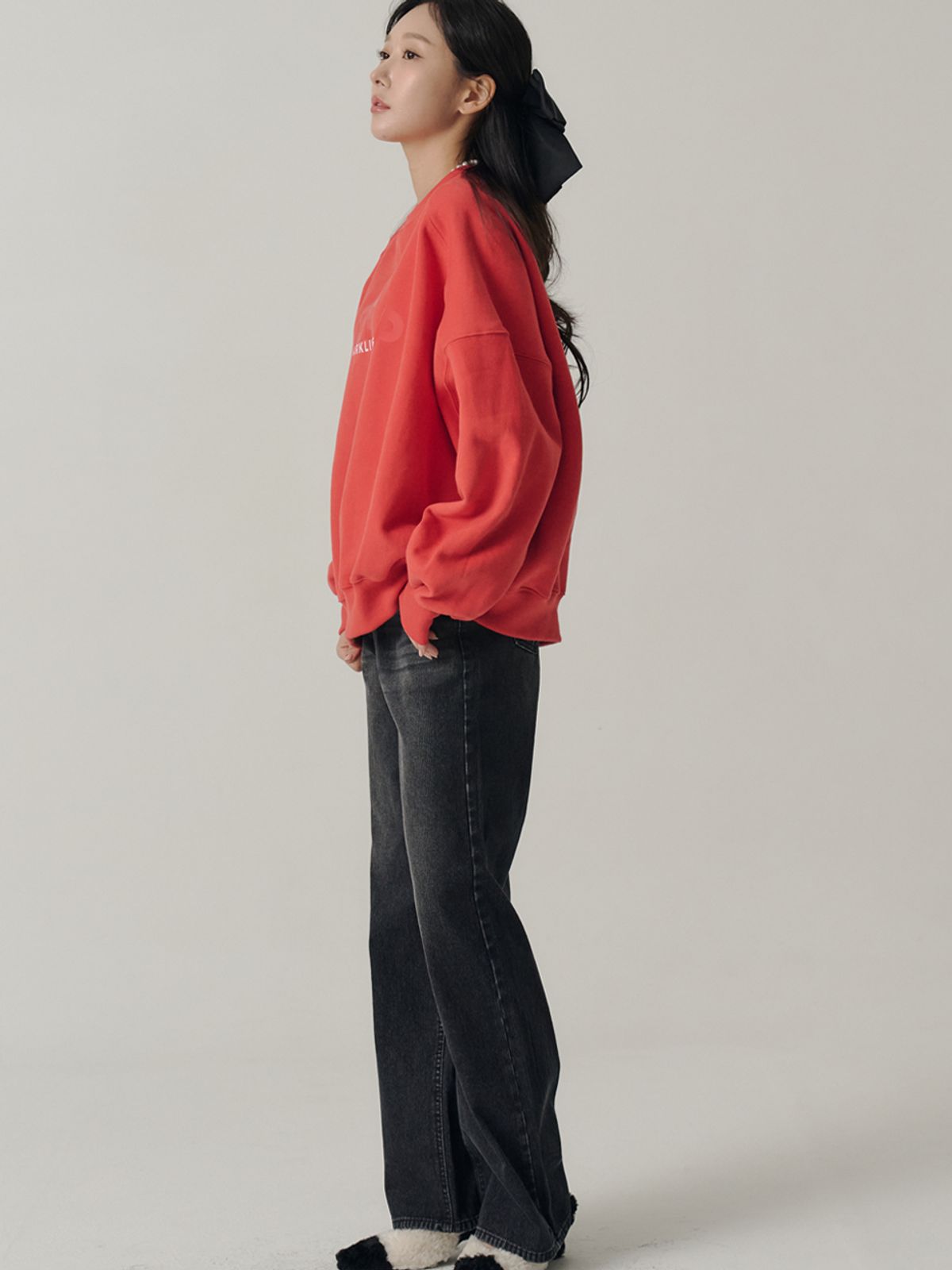 쏘리, 투 머치 러브(SORRY, TOO MUCH LOVE) Keep Sparkling Sweatshirt_Red