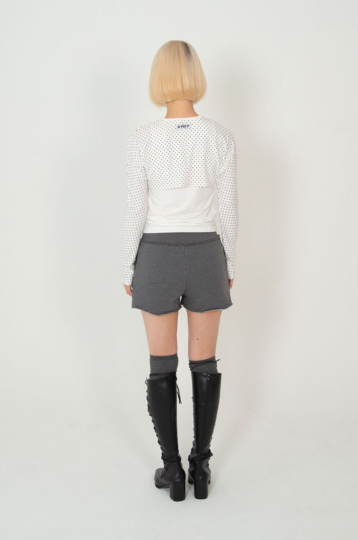 비피피(BFEEP) dot neck strap tee _white