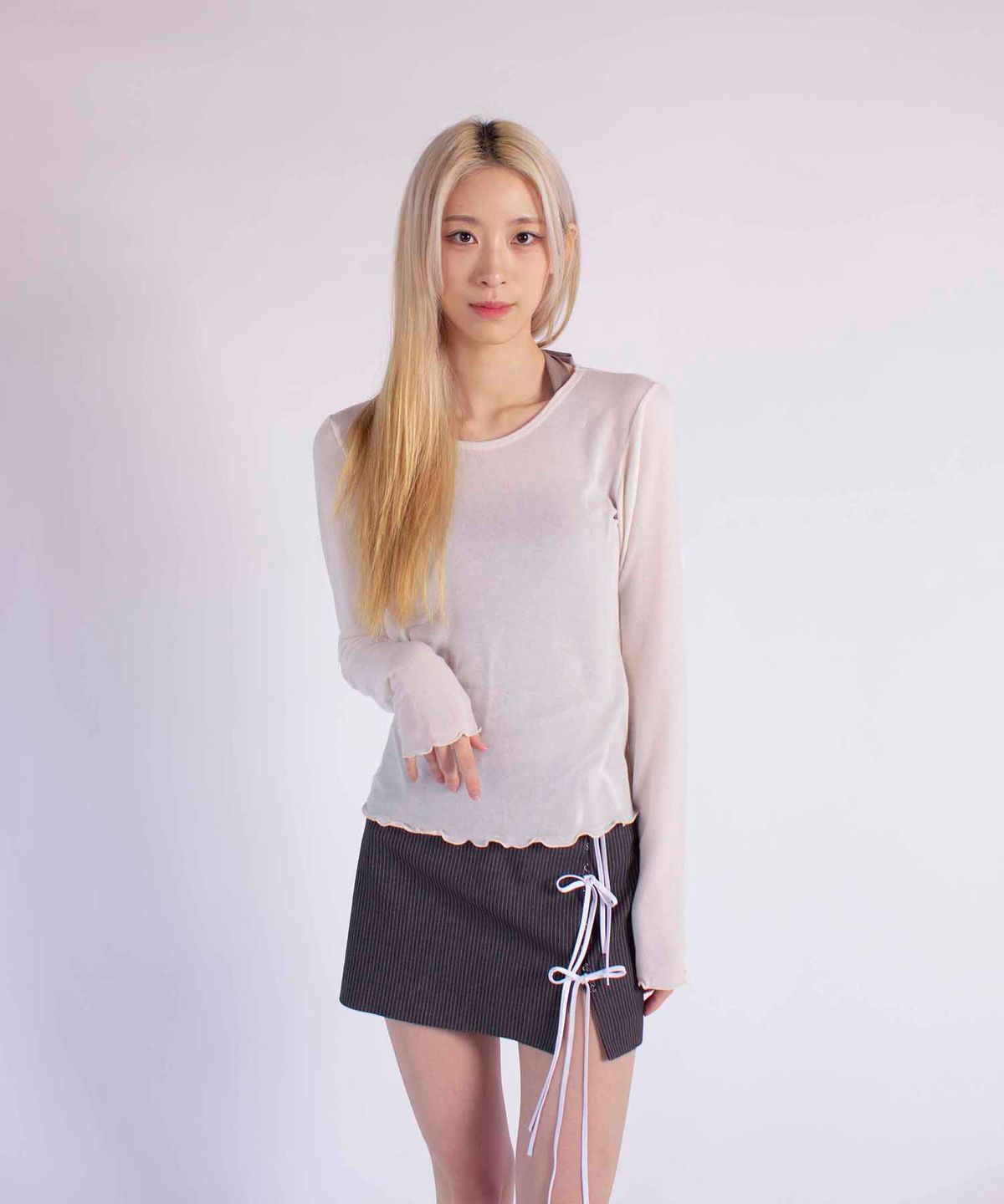 유히리(YUHEELEE) Wave edge round neck basic tencel top / Ivory