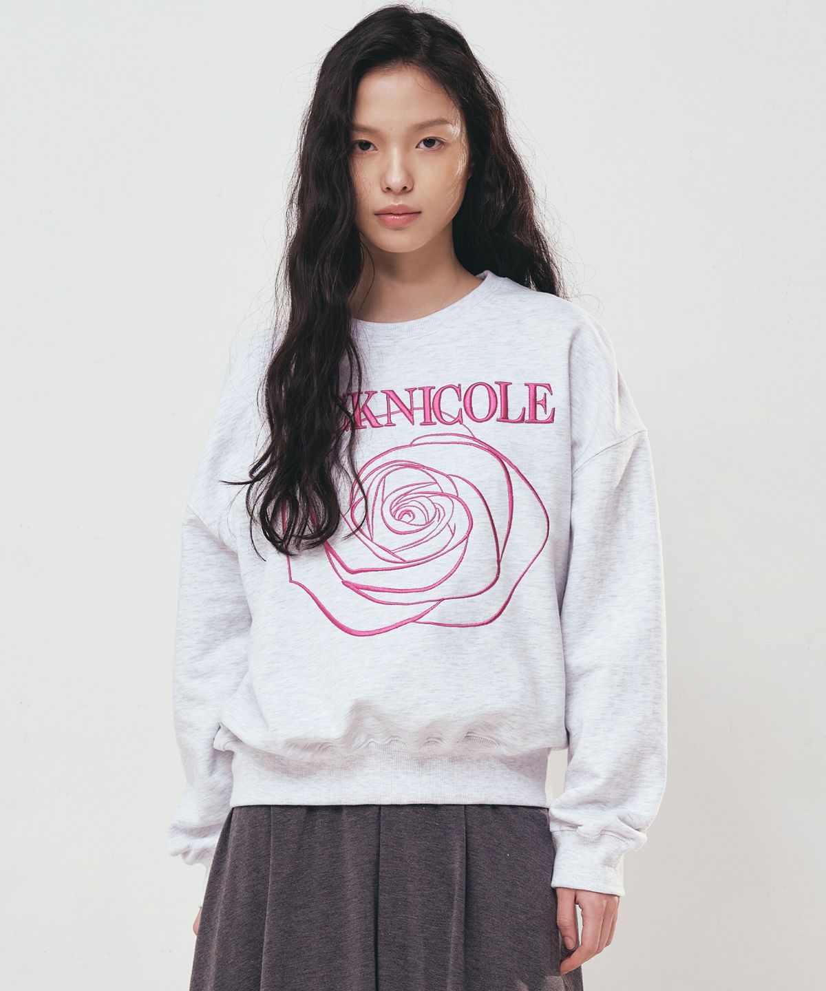 닉앤니콜(NICK&NICOLE) VOLUME NICOLE ROSE SWEATSHIRT_MELANGE PINK