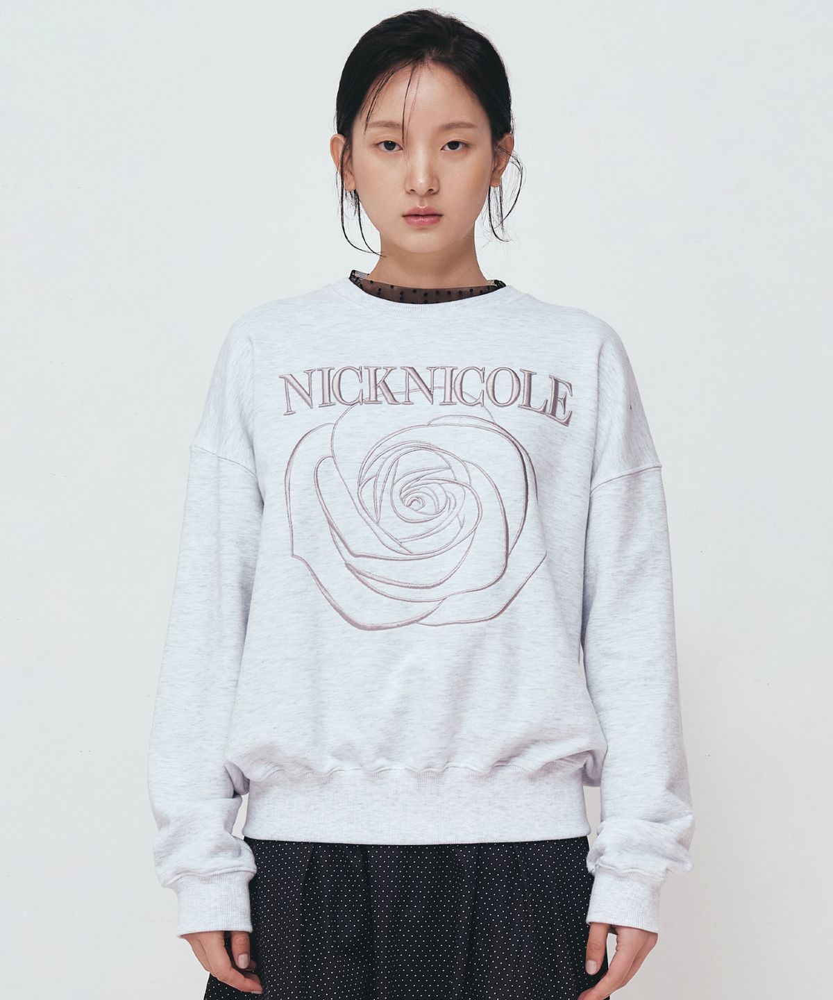 닉앤니콜(NICK&NICOLE) VOLUME NICOLE ROSE SWEATSHIRT_MELANGE SILVER