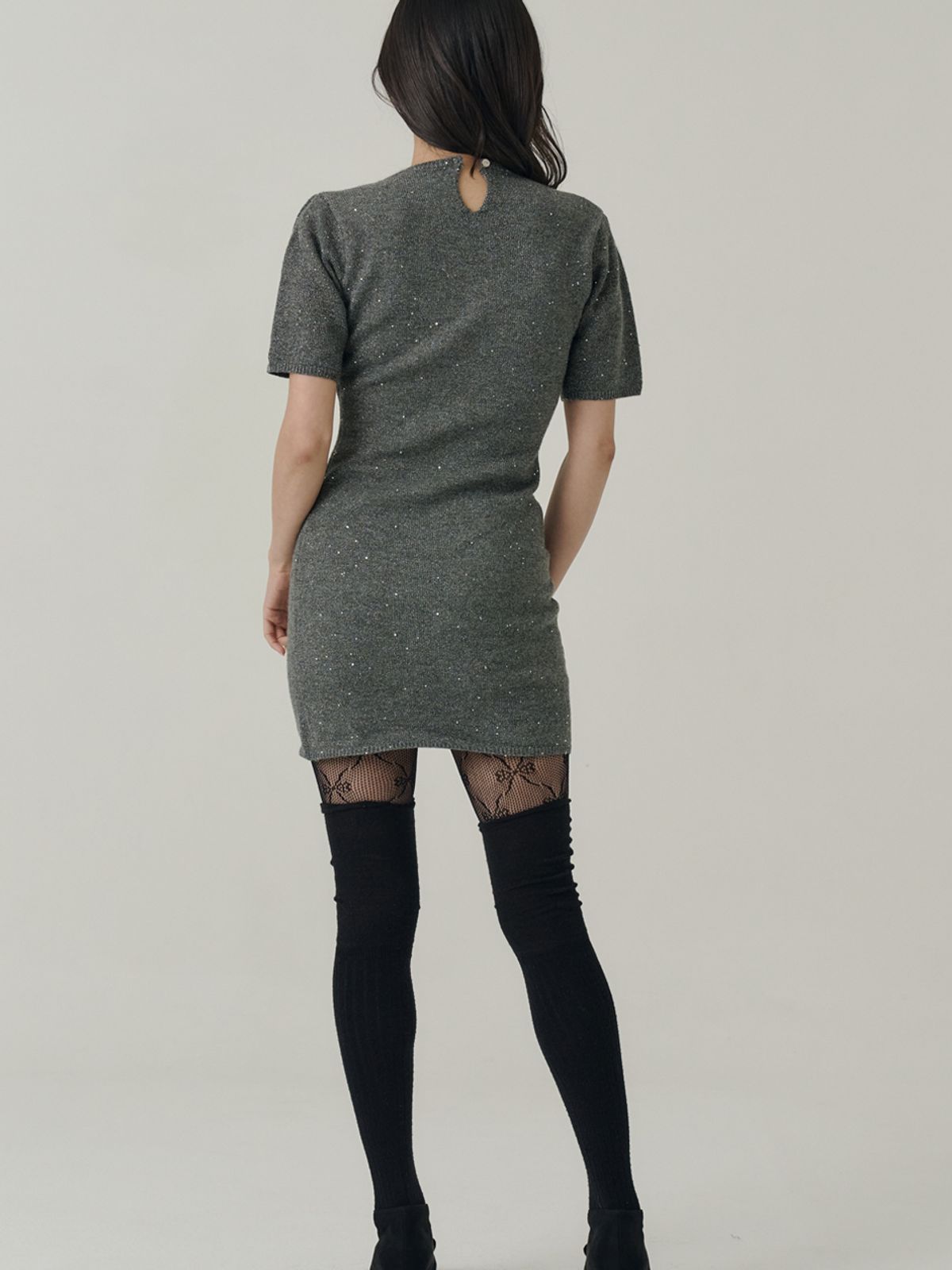 쏘리, 투 머치 러브(SORRY, TOO MUCH LOVE) Staring Night Knit Mini Dress_Charcoal