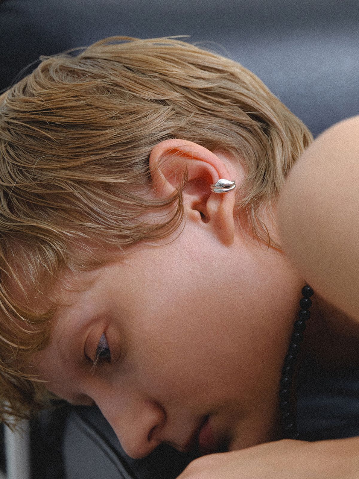 리엔느와르(leeENoir) Double Wave Earcuff (2color)