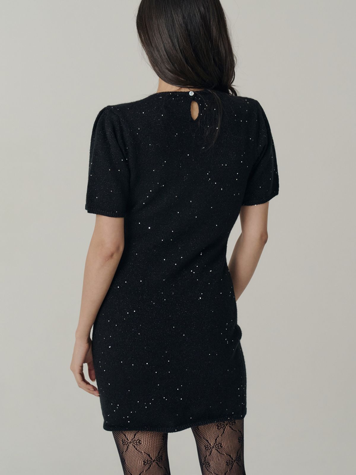 쏘리, 투 머치 러브(SORRY, TOO MUCH LOVE) Staring Night Knit Mini Dress_Black