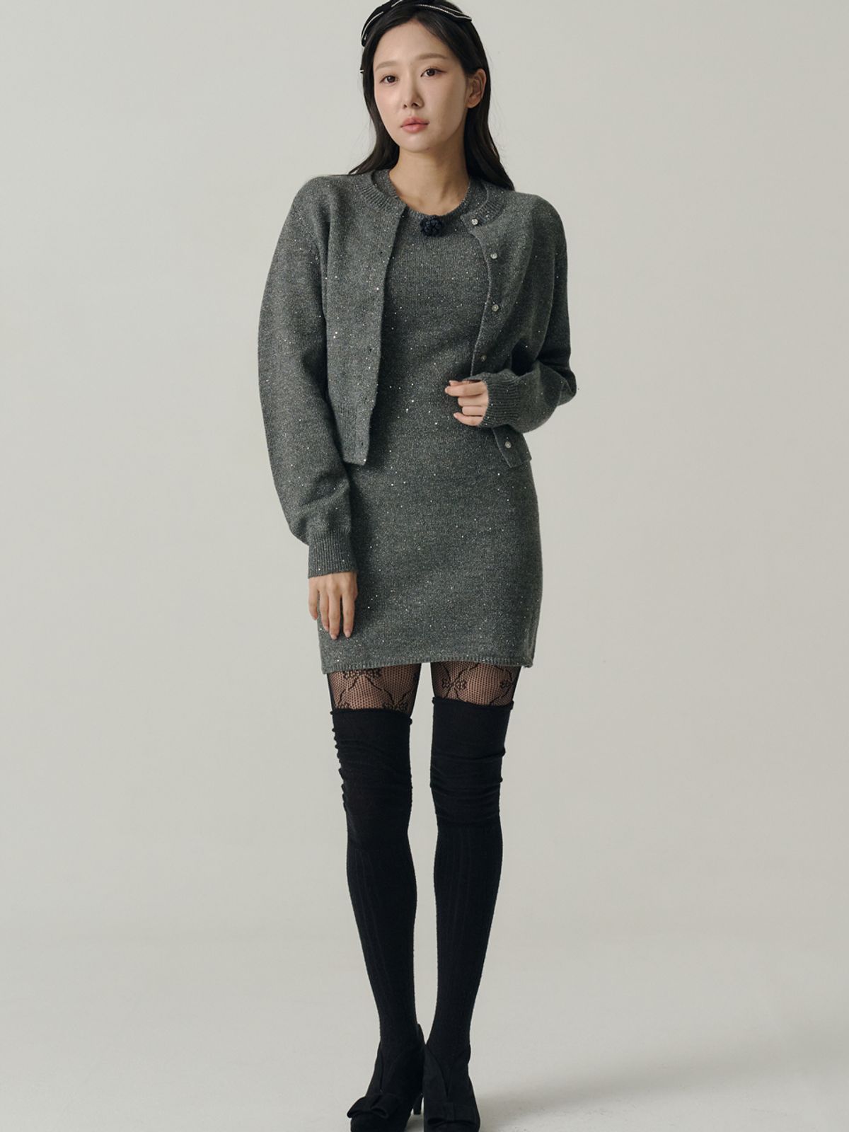 쏘리, 투 머치 러브(SORRY, TOO MUCH LOVE) Staring Night Knit Cardigan_Charcoal