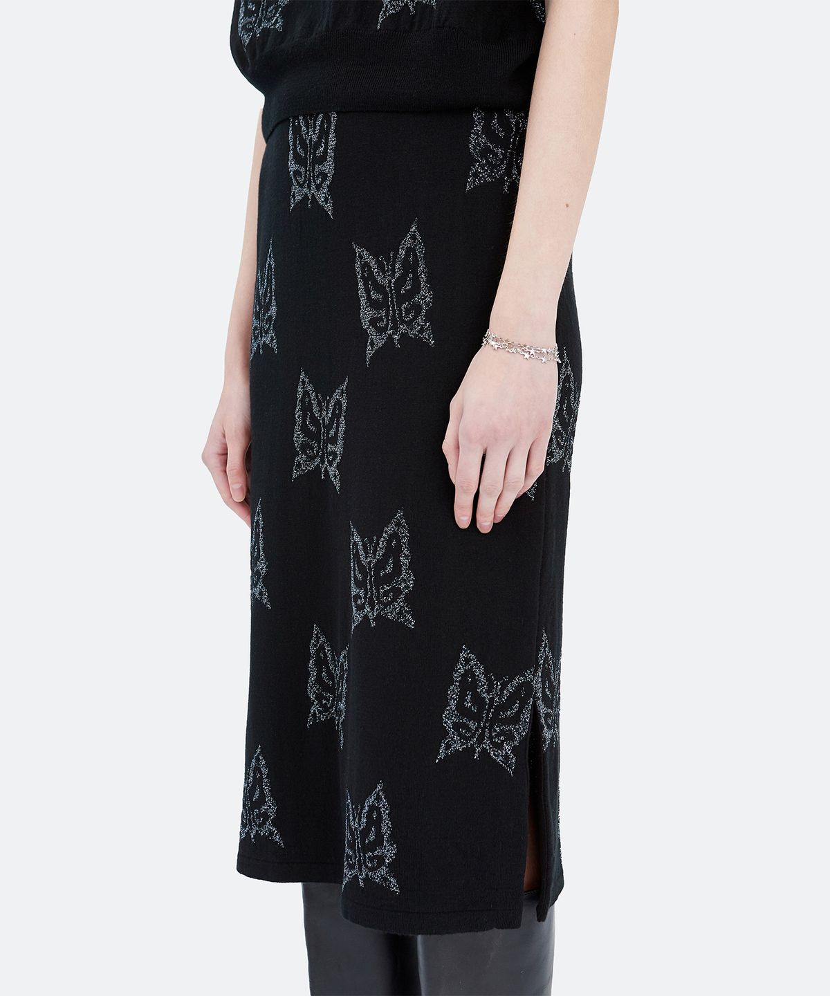 경(GYEONG) Metallic Logo Knit Skirt_Black