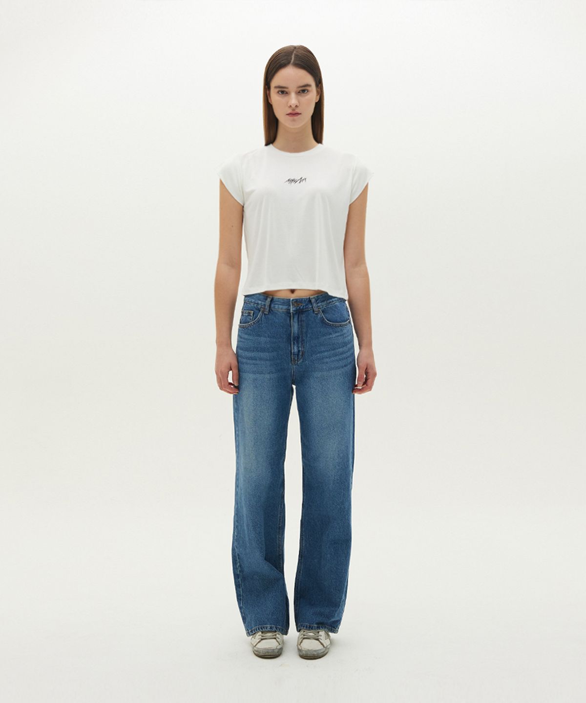 므아므(MMAM) Logo basic slim T-shirt