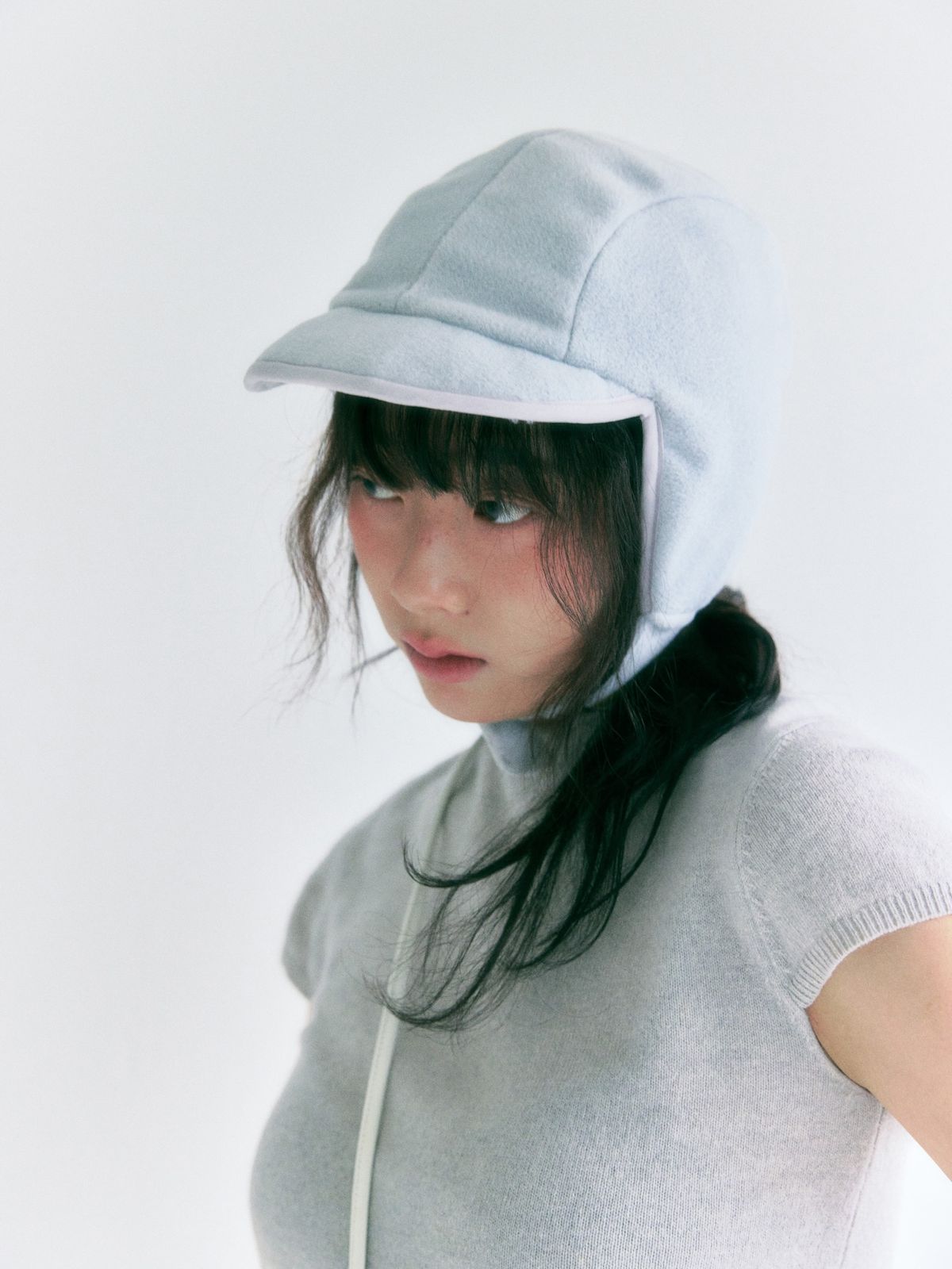 포이에(POIE) reversible fleece trooper hat (mint grey)