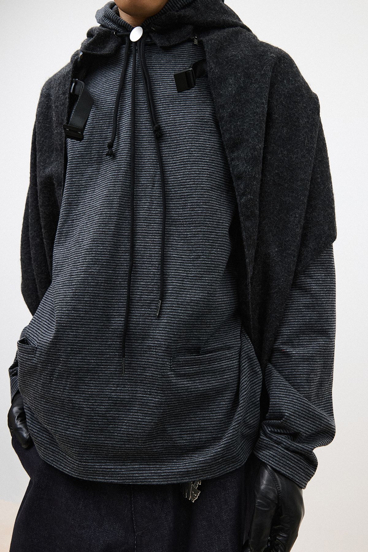 해칭룸(HATCHINGROOM) Hoodie Muffler Hairy Herringbone Charcoal