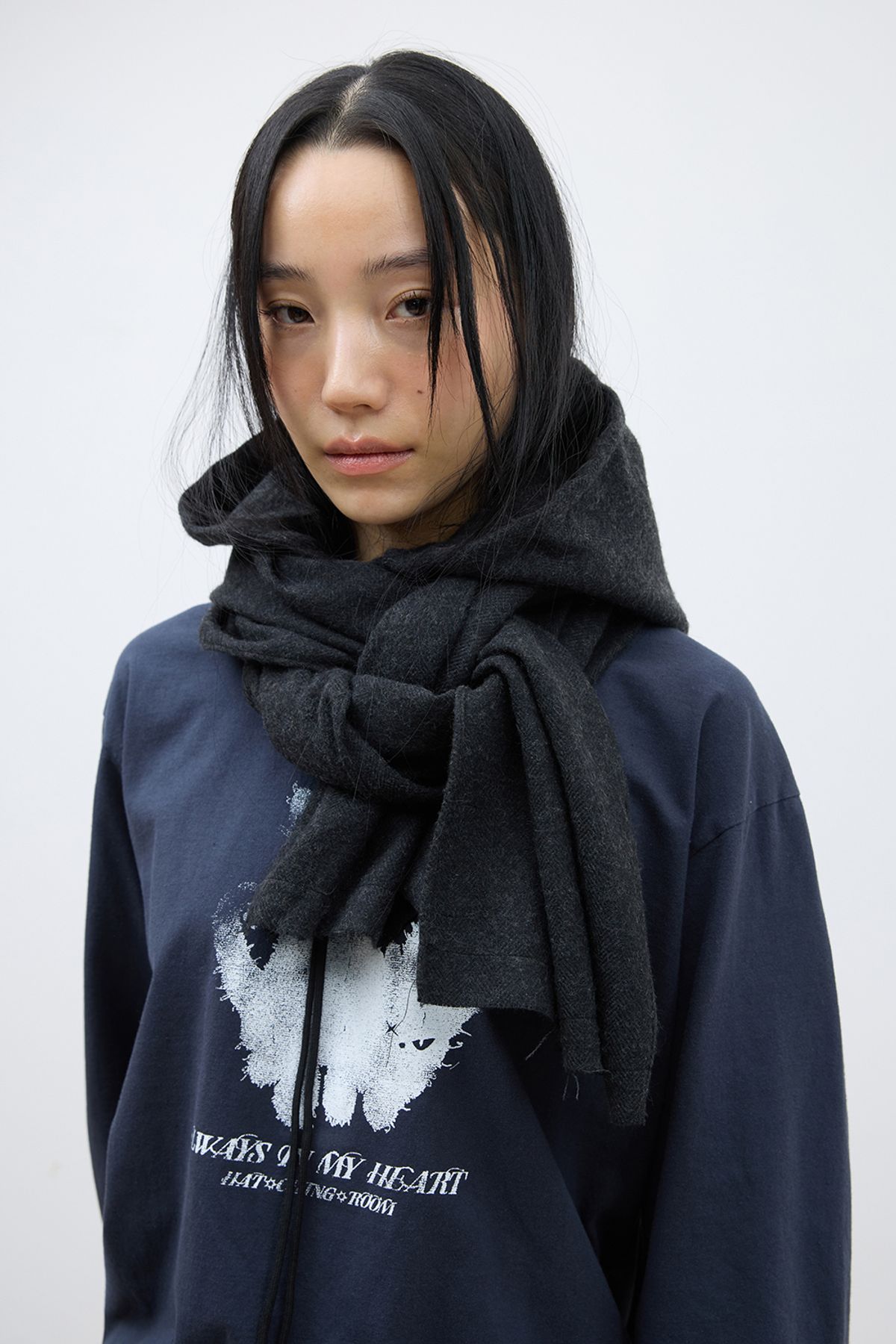 해칭룸(HATCHINGROOM) Hoodie Muffler Hairy Herringbone Charcoal