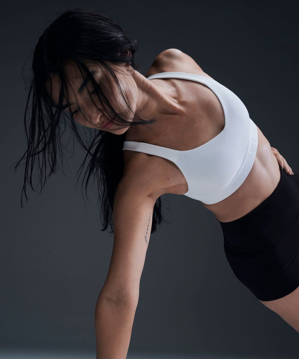 나이키(NIKE) 인디 하이 서포트 패드 어저스터블 스포츠 브라 W - 화이트:스톤 모브:화이트 / FD1069-100