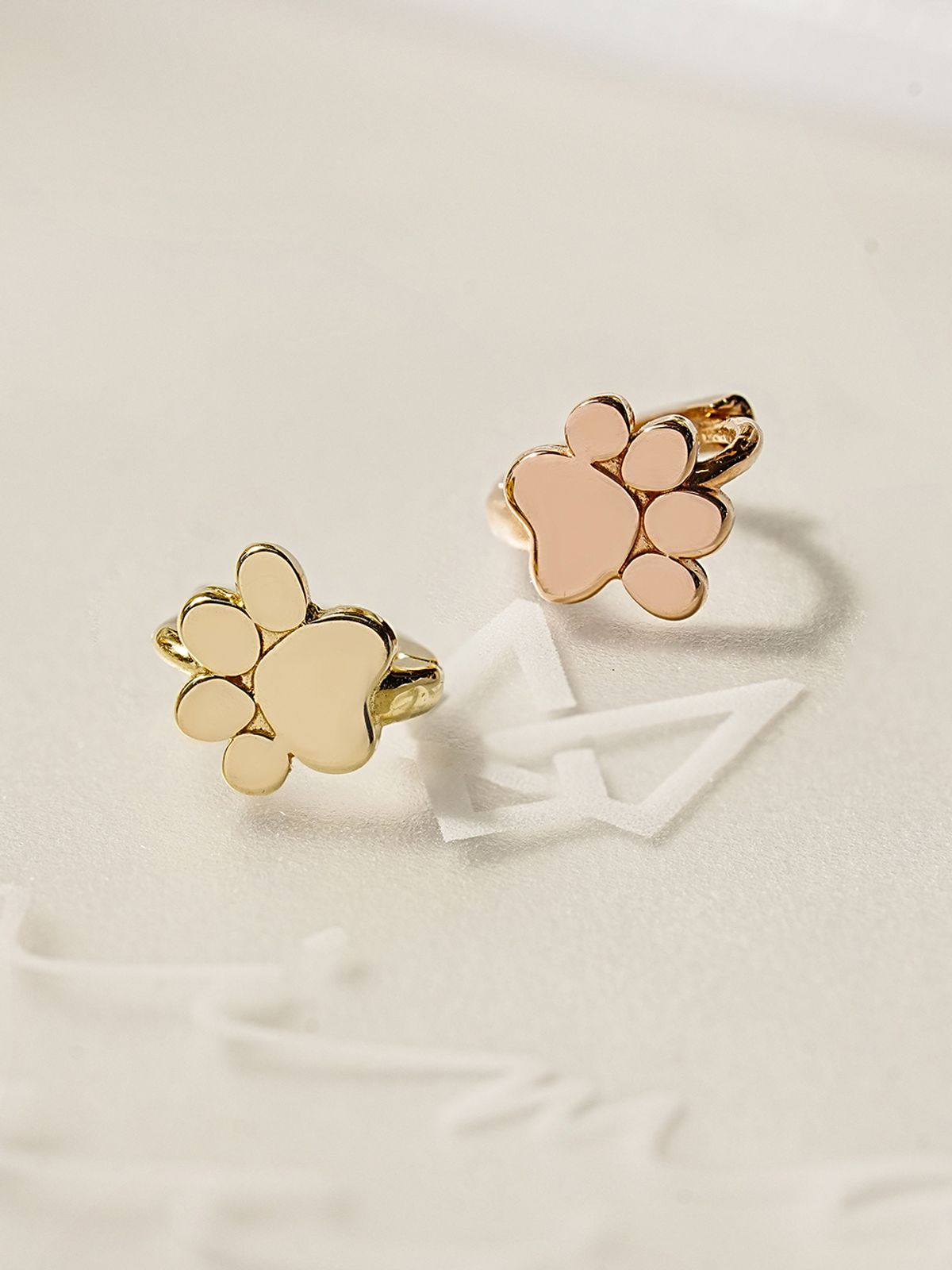 미니멀피어싱(MINIMALPIERCING) 14K 18K 젤리 발바닥 미니 원터치 링귀걸이