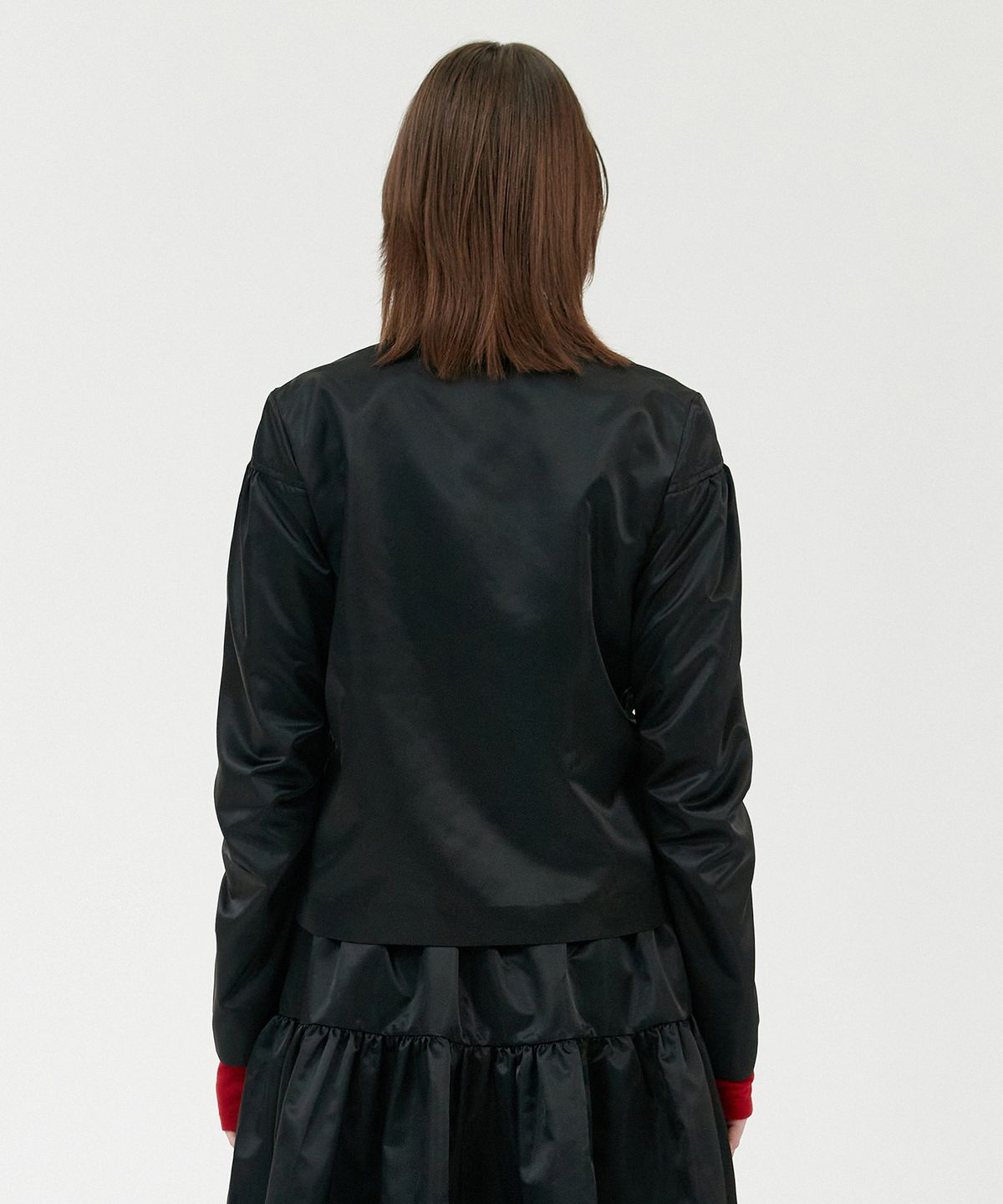 경(GYEONG) Twisted Sleeve Blazer_Black