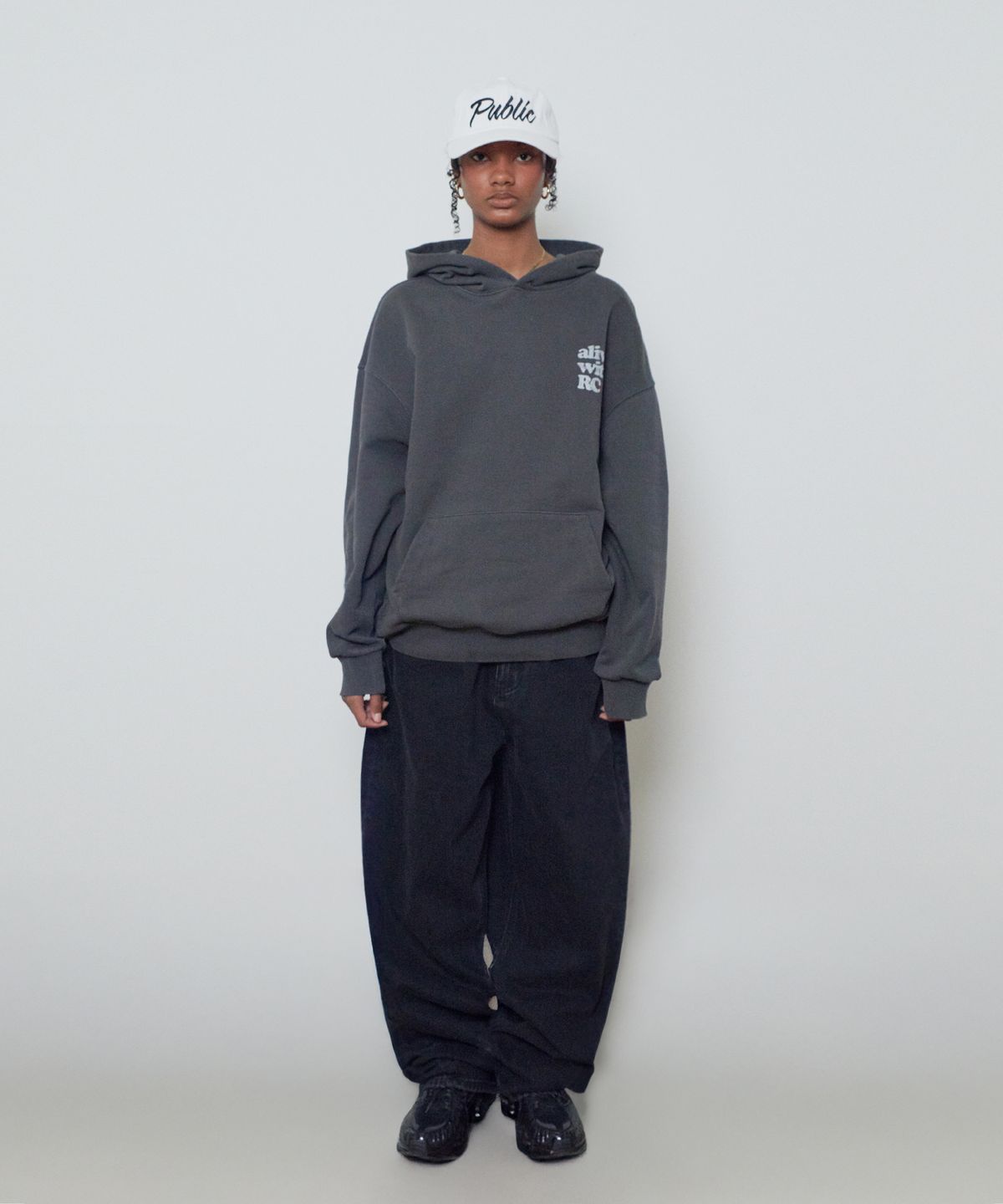 리트리버클럽(RETRIEVER CLUB) ALIVE HOODIE [PIGMENT BLACK]