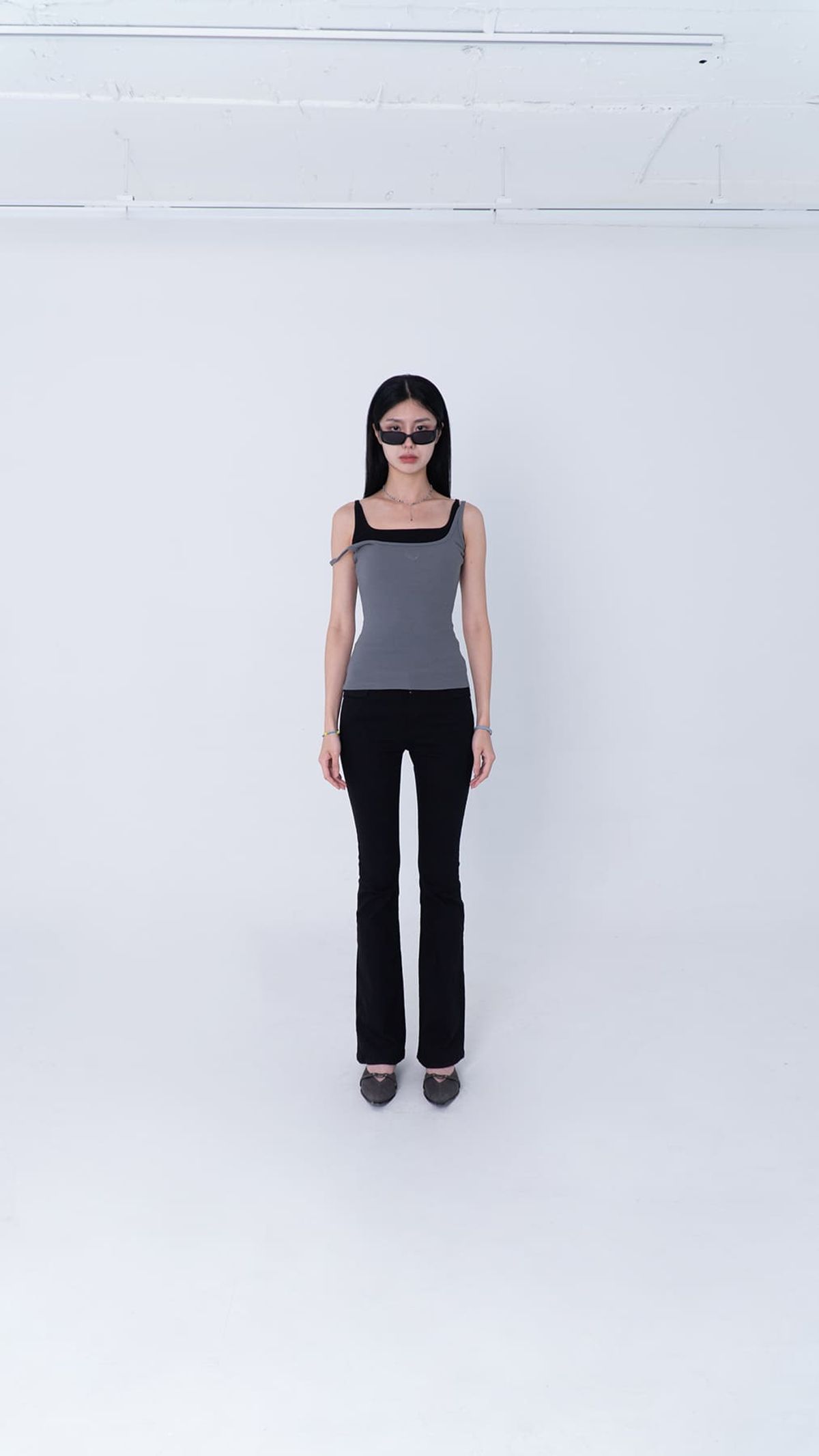 티에프에스에스(TFSS) logo embroid sleeveless (cool grey)
