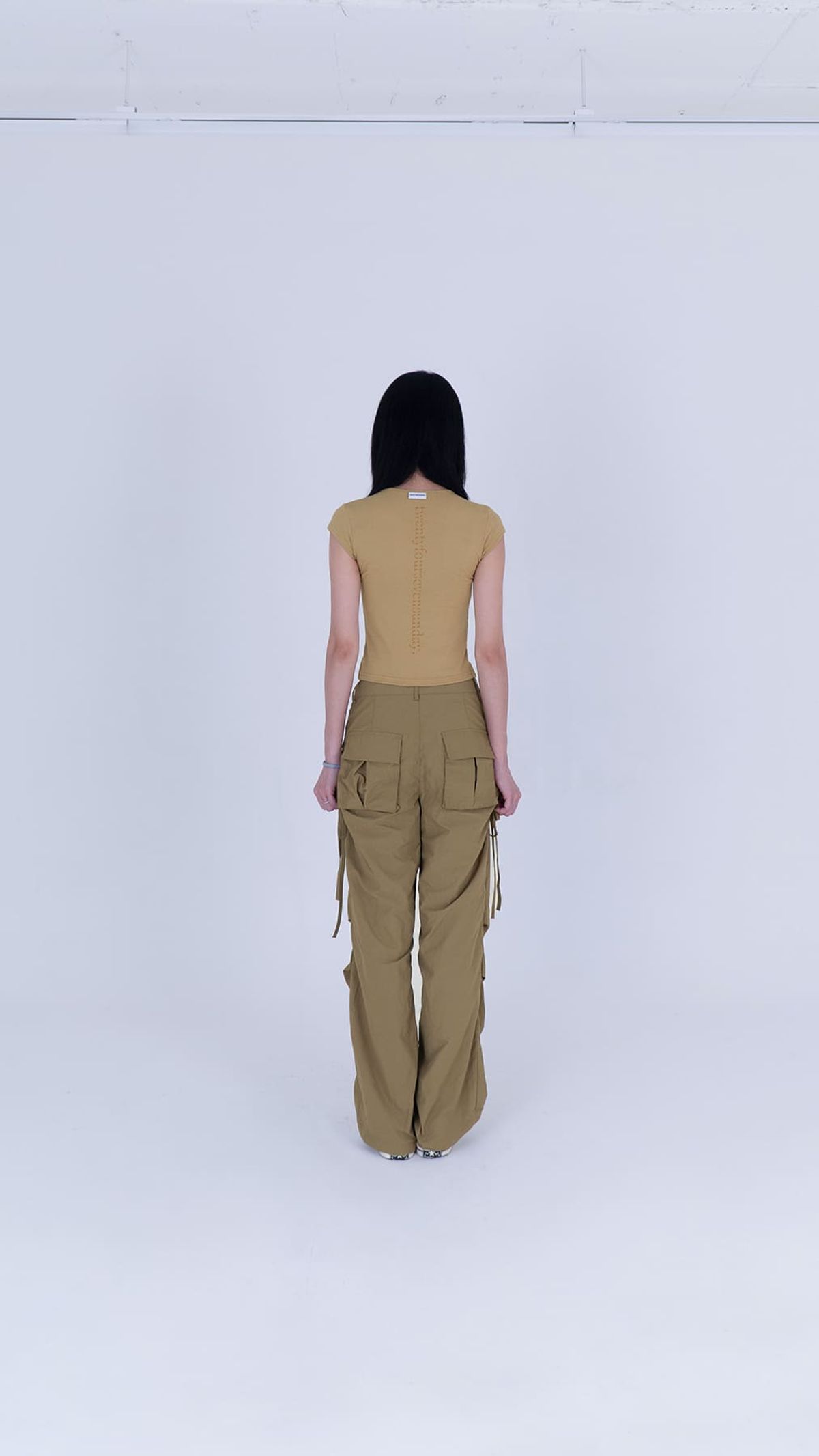 티에프에스에스(TFSS) tfss crop sleeve t-shirt (sand)