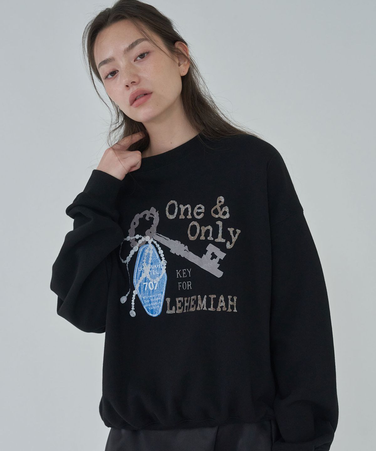 르헤미아(LEHEMIAH) Keyring sweatshirt [Black]