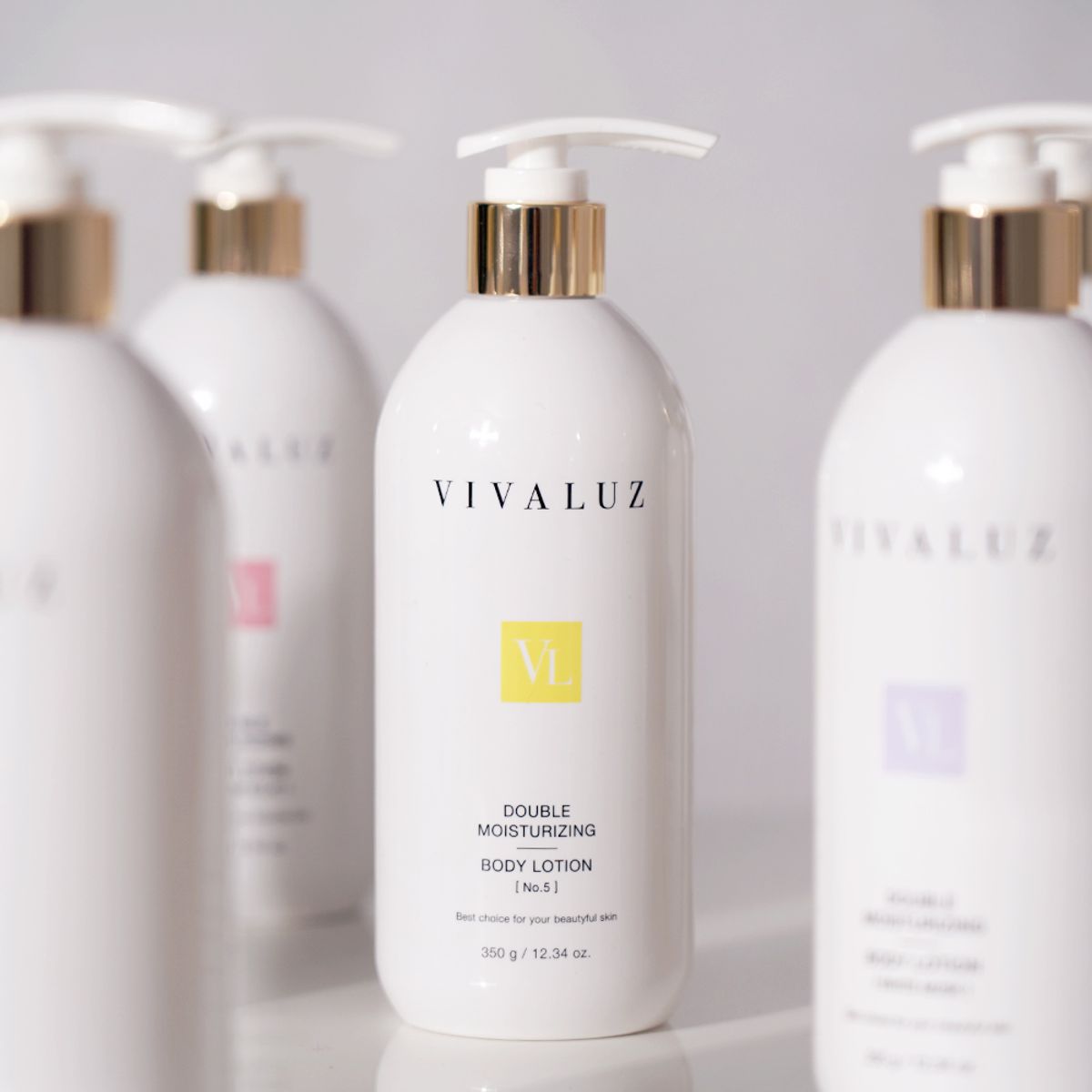 비바루즈(VIVALUZ) 더블 모이스춰라이징 바디로션 3종