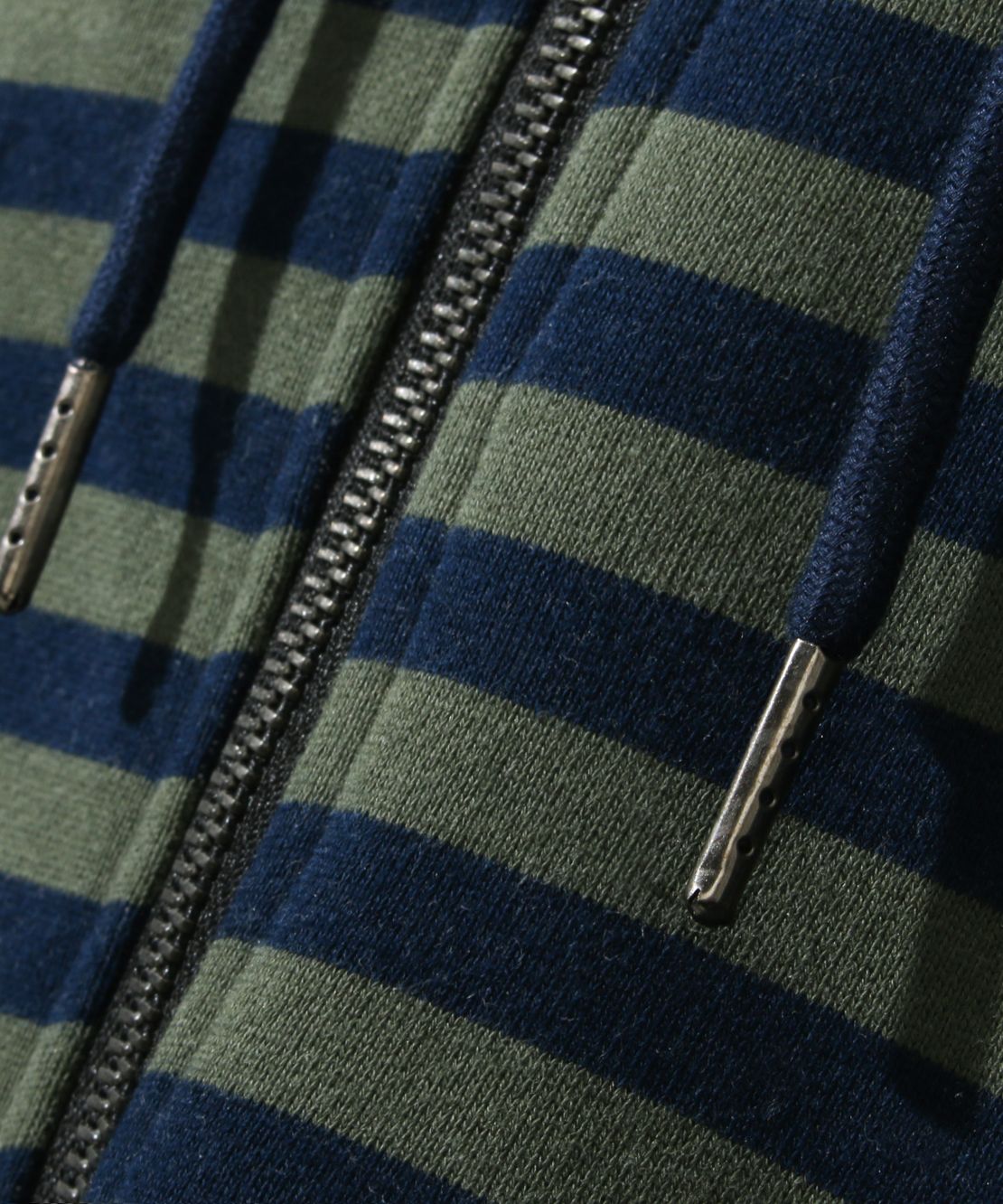[DIMITRI BLACK] VLAD STRIPE LOGO HOODED ZIP UP /追跡付 MUSINSA公式 | DIMITRI BLACK VLAD Stripe Logo Hooded Zip