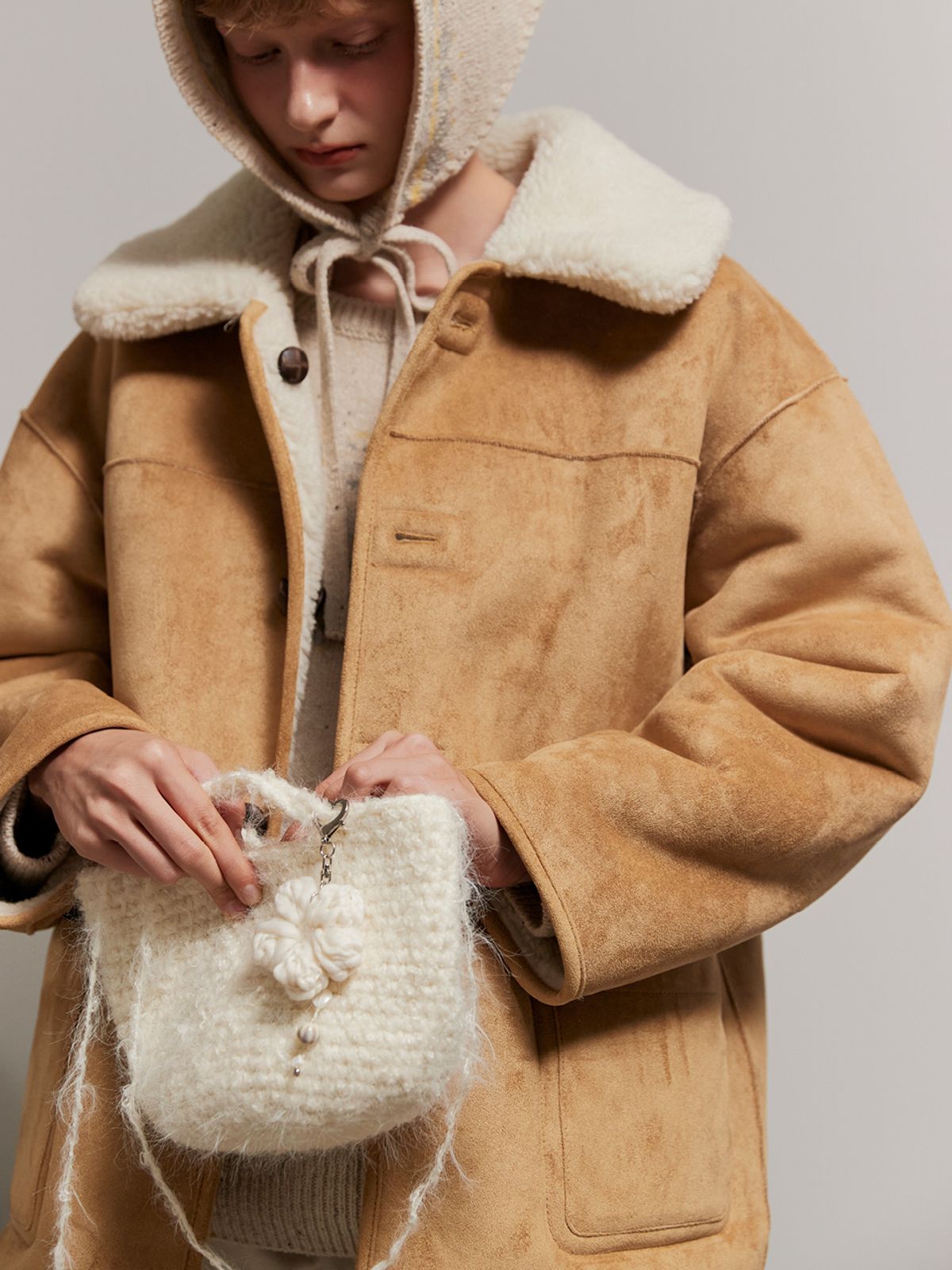 오앨(OUEL) HANDMADE BOUCLE KNIT MINI BAG_CREAM