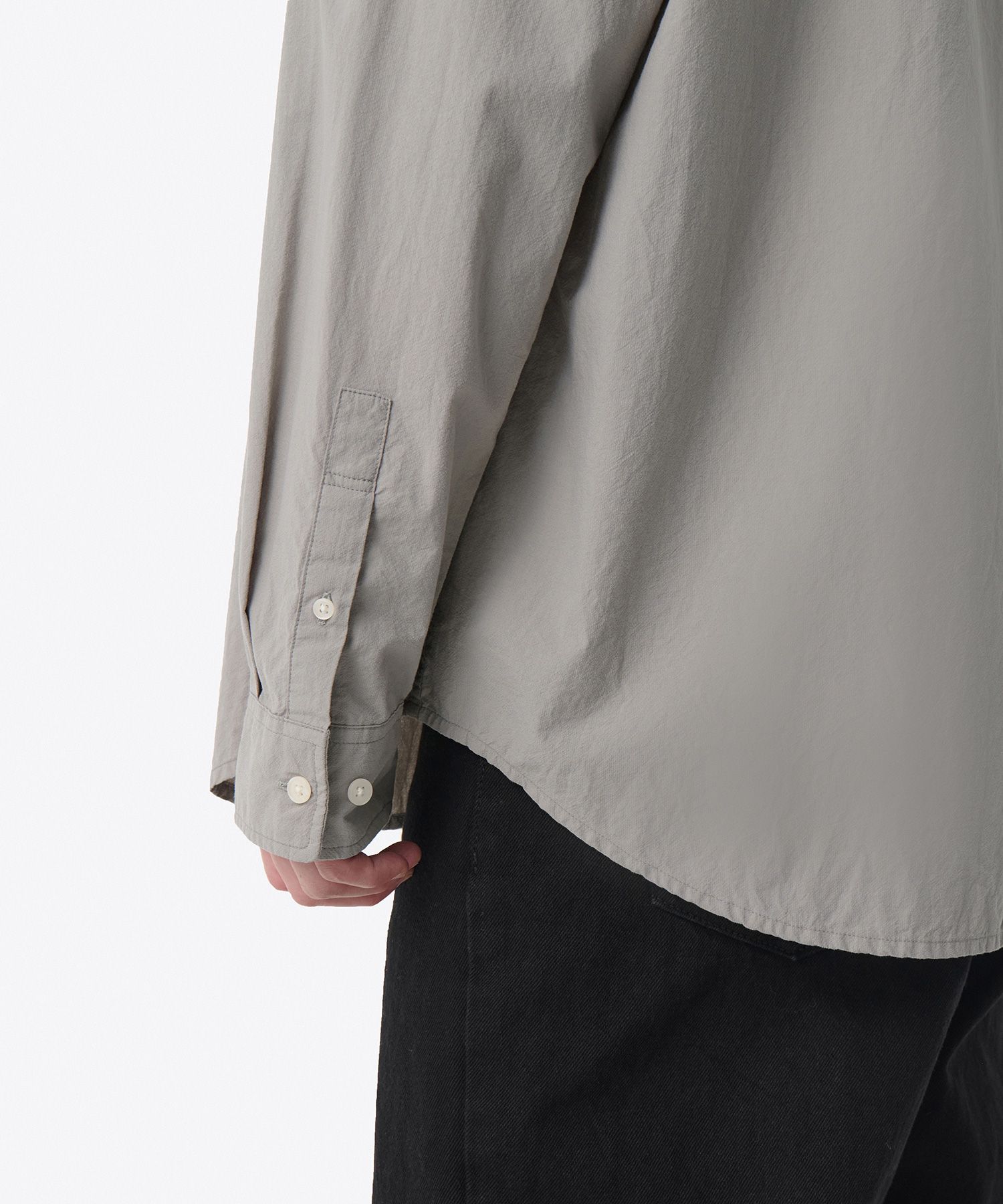 MUSINSA | MUSINSA STANDARD Relaxed Micro Seersucker Shirt