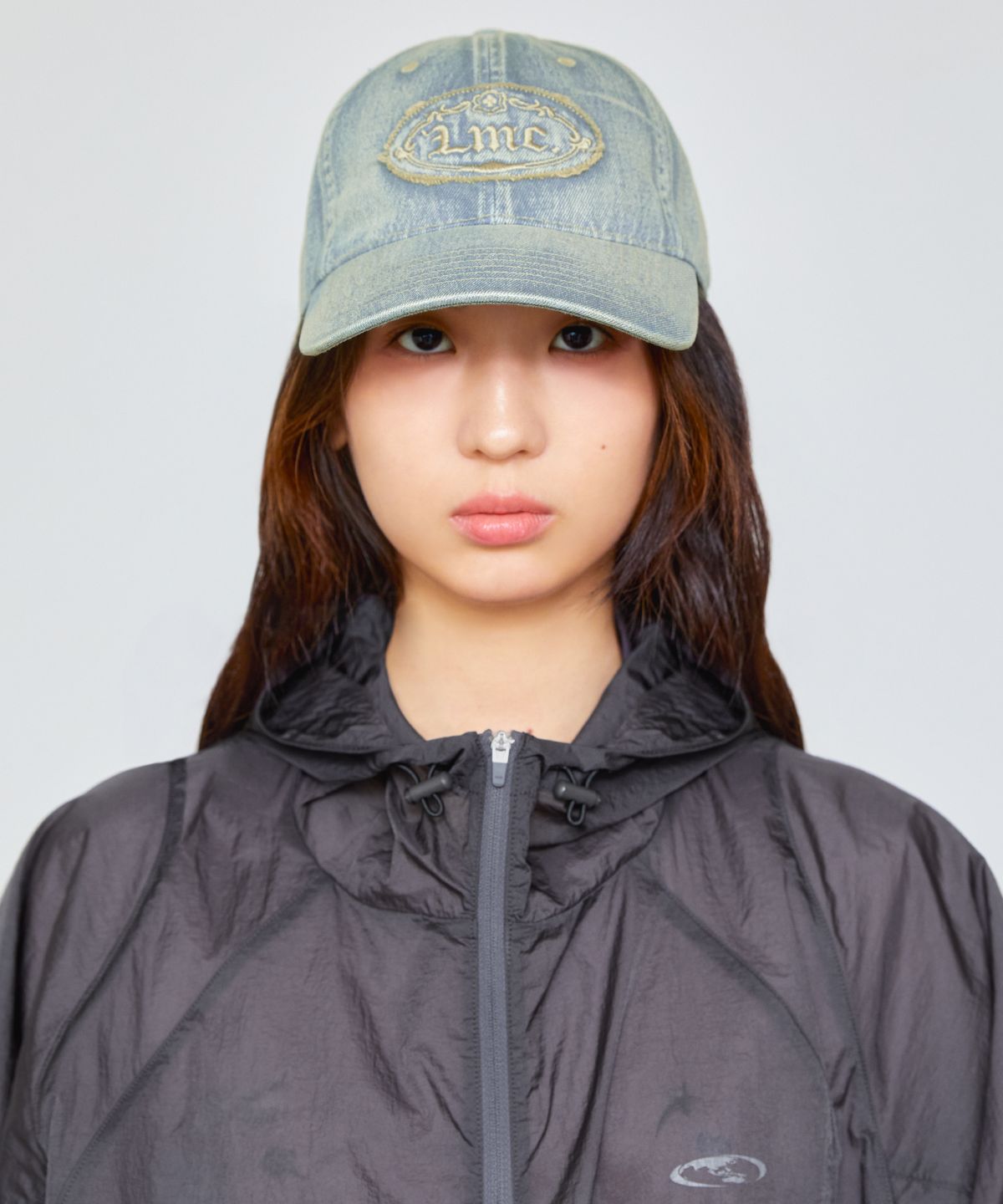 엘엠씨(LMC) WASHED DENIM GOTHIC OVAL 6PANEL CAP Black