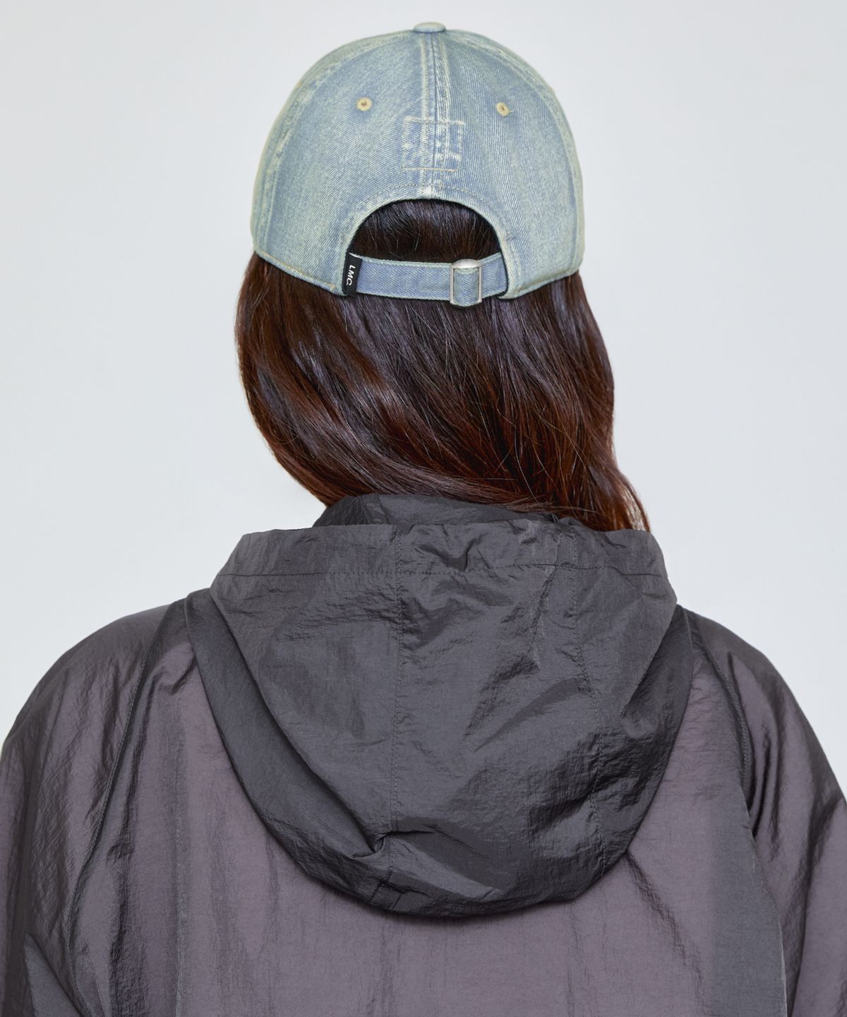 엘엠씨(LMC) WASHED DENIM GOTHIC OVAL 6PANEL CAP Black