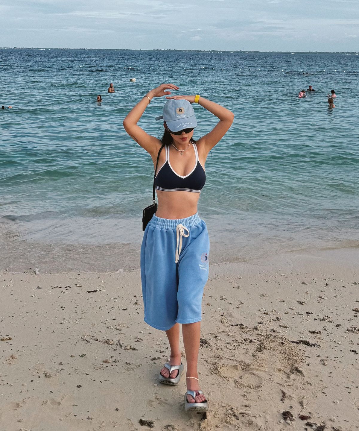 알브이디(RVD) (American Casual Campaign) 피그먼트 데미지드 볼캡 (베이비블루)
