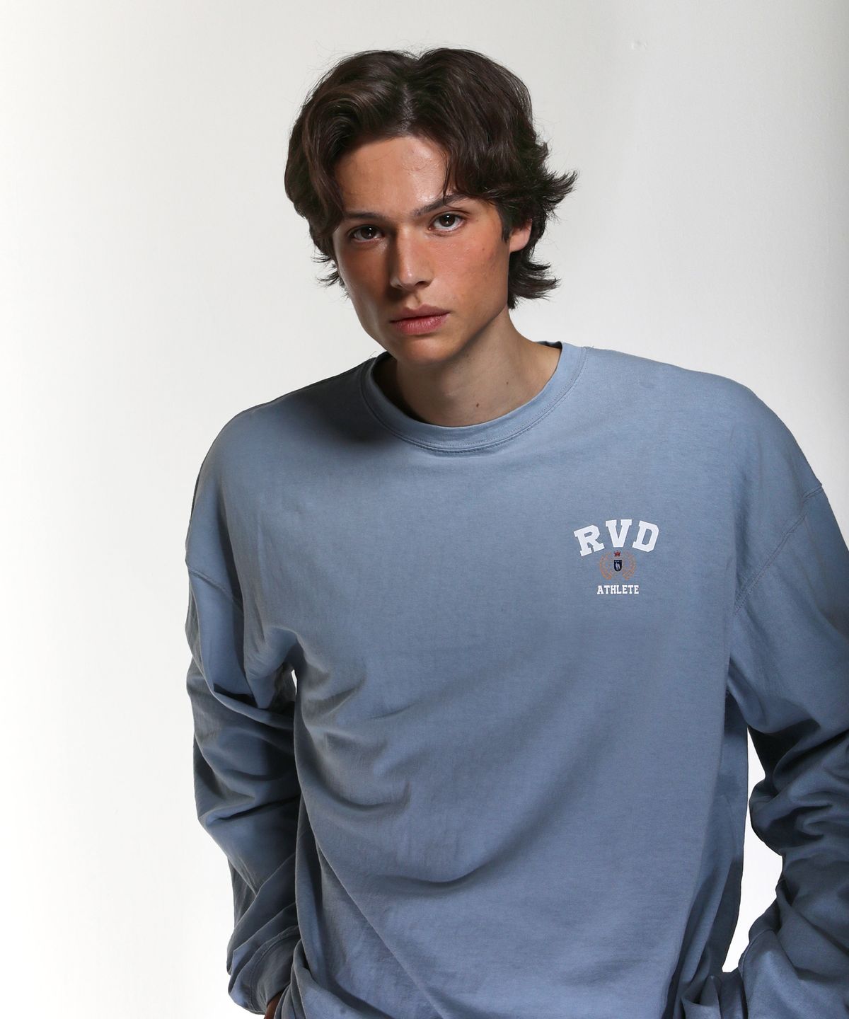 알브이디(RVD) (American Casual Campaign) 알브이디 피그먼트 오버핏 크루넥 롱슬리브 (베이비블루)