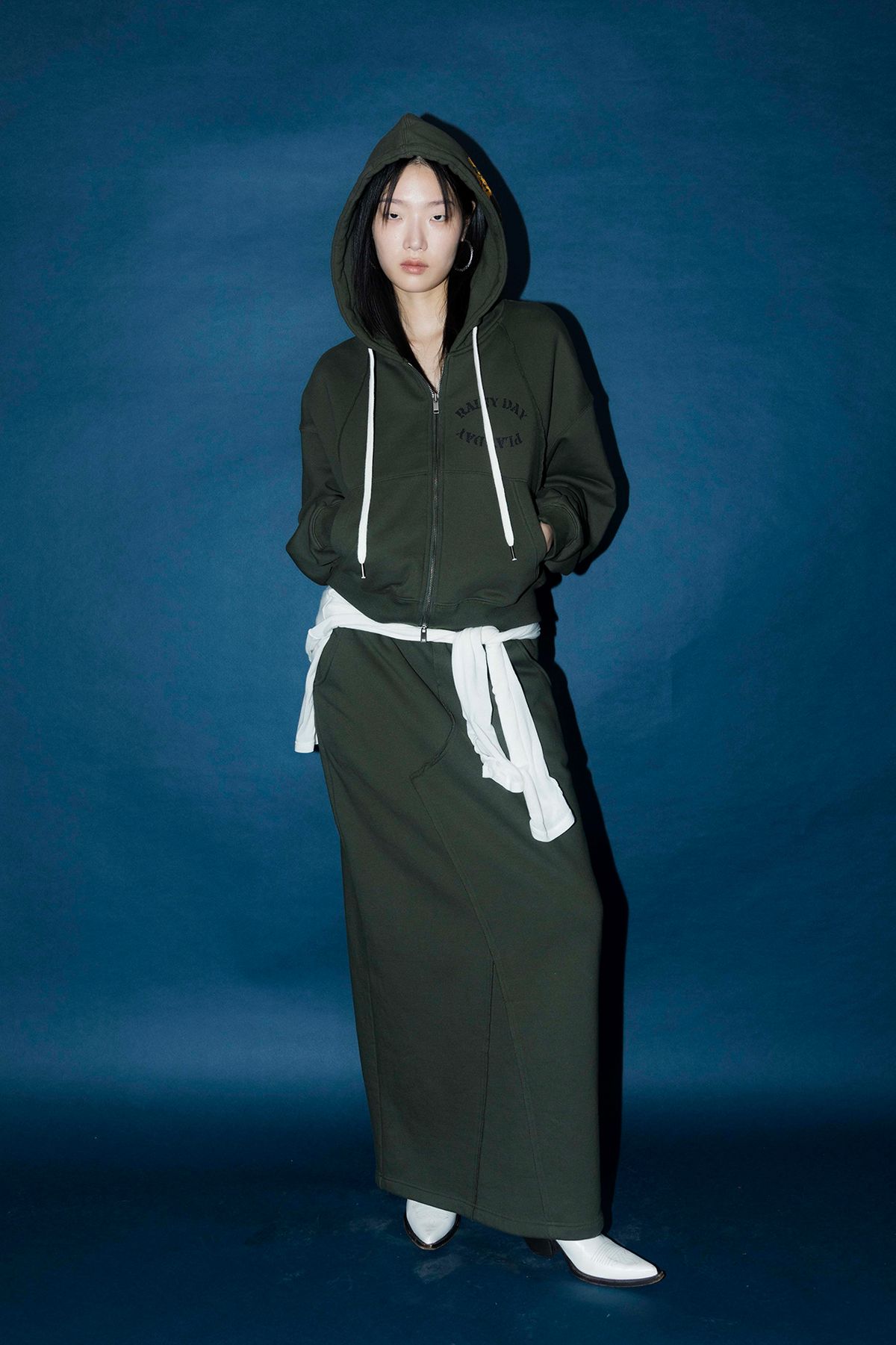 웻태그(WET TAG) SLAY DAY MAXI SWEAT SKIRT