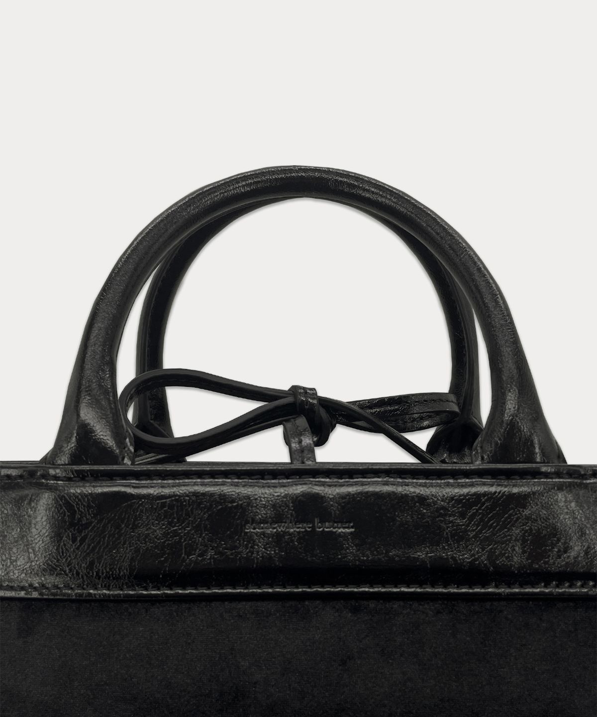 썸웨어버터(SOMEWHEREBUTTER) Velvet Half Dear Tote Bag - Velvet Black