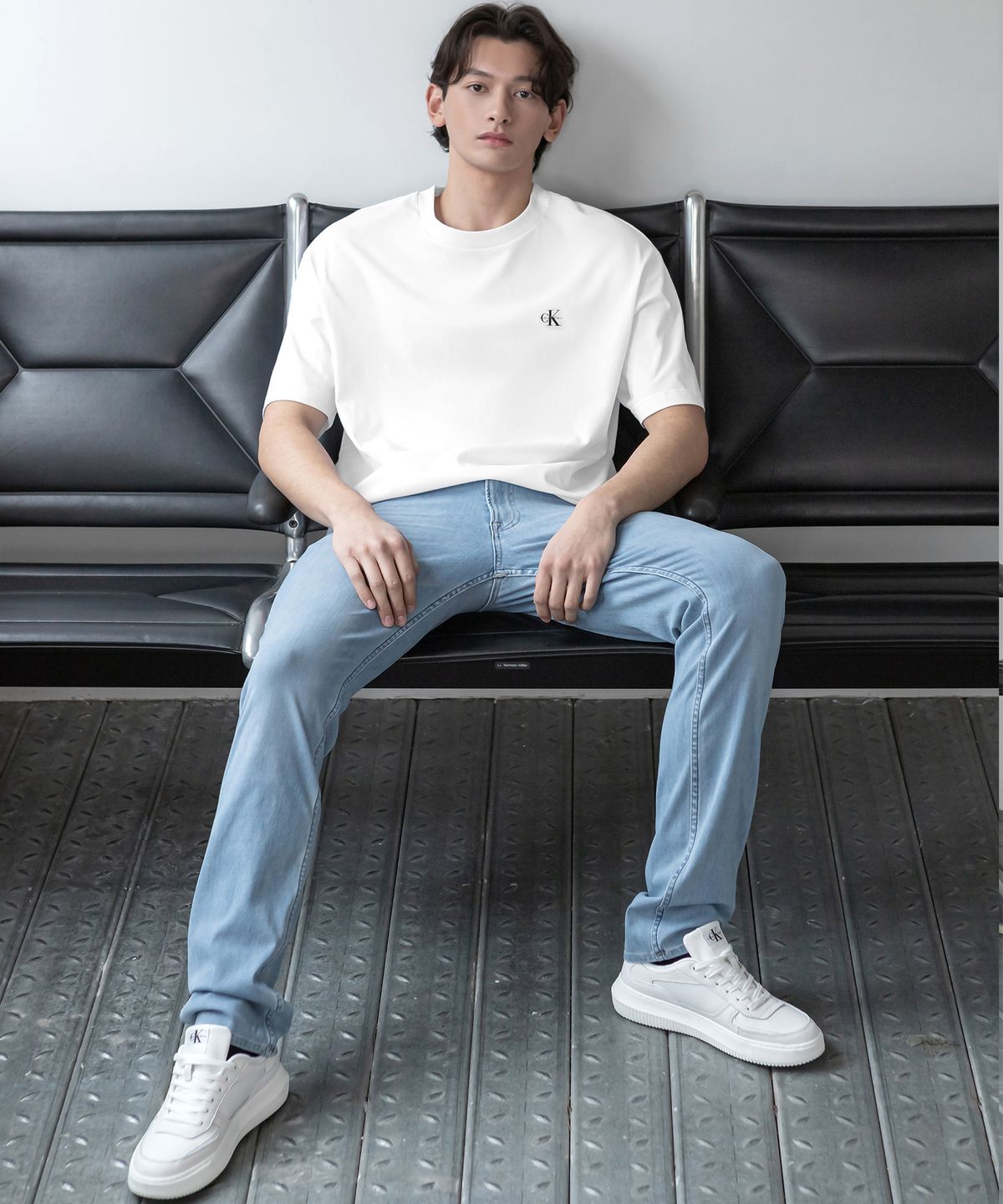 캘빈클라인 진(CALVIN KLEIN JEANS) 말모 메타 스니커즈 YM01327 0K4
