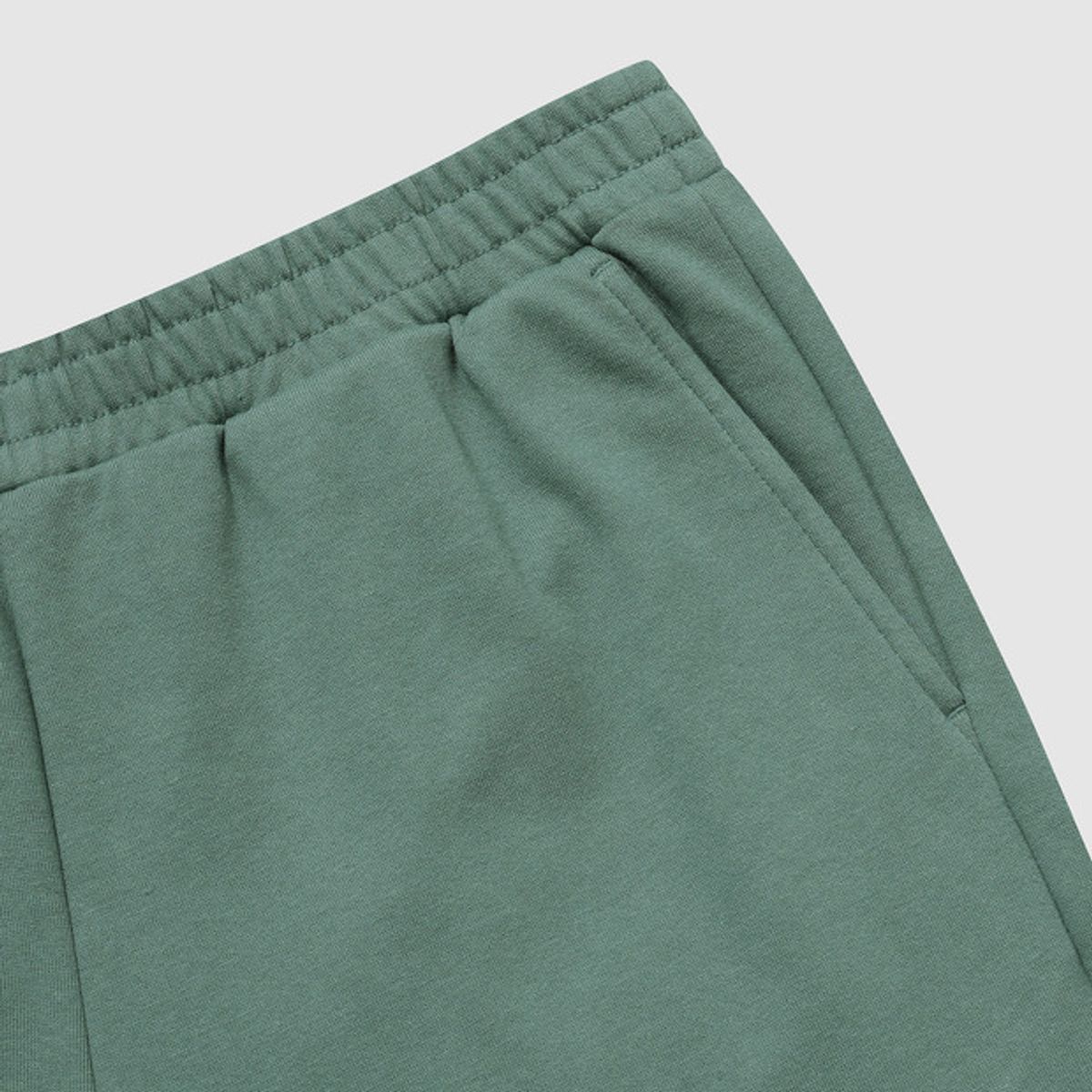 엄브로(UMBRO) 에센셜 스웨트 4.5부 반바지 그린(UQ123CHP19)