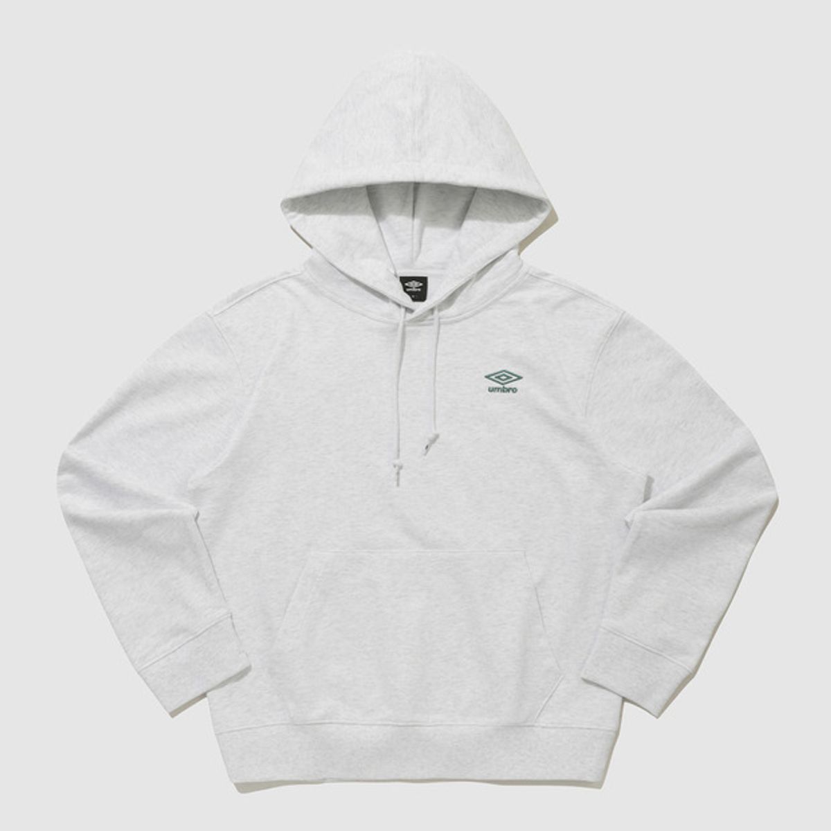 엄브로(UMBRO) 에센셜 스몰 로고 후드 티셔츠 화이트(UQ123CHD19)