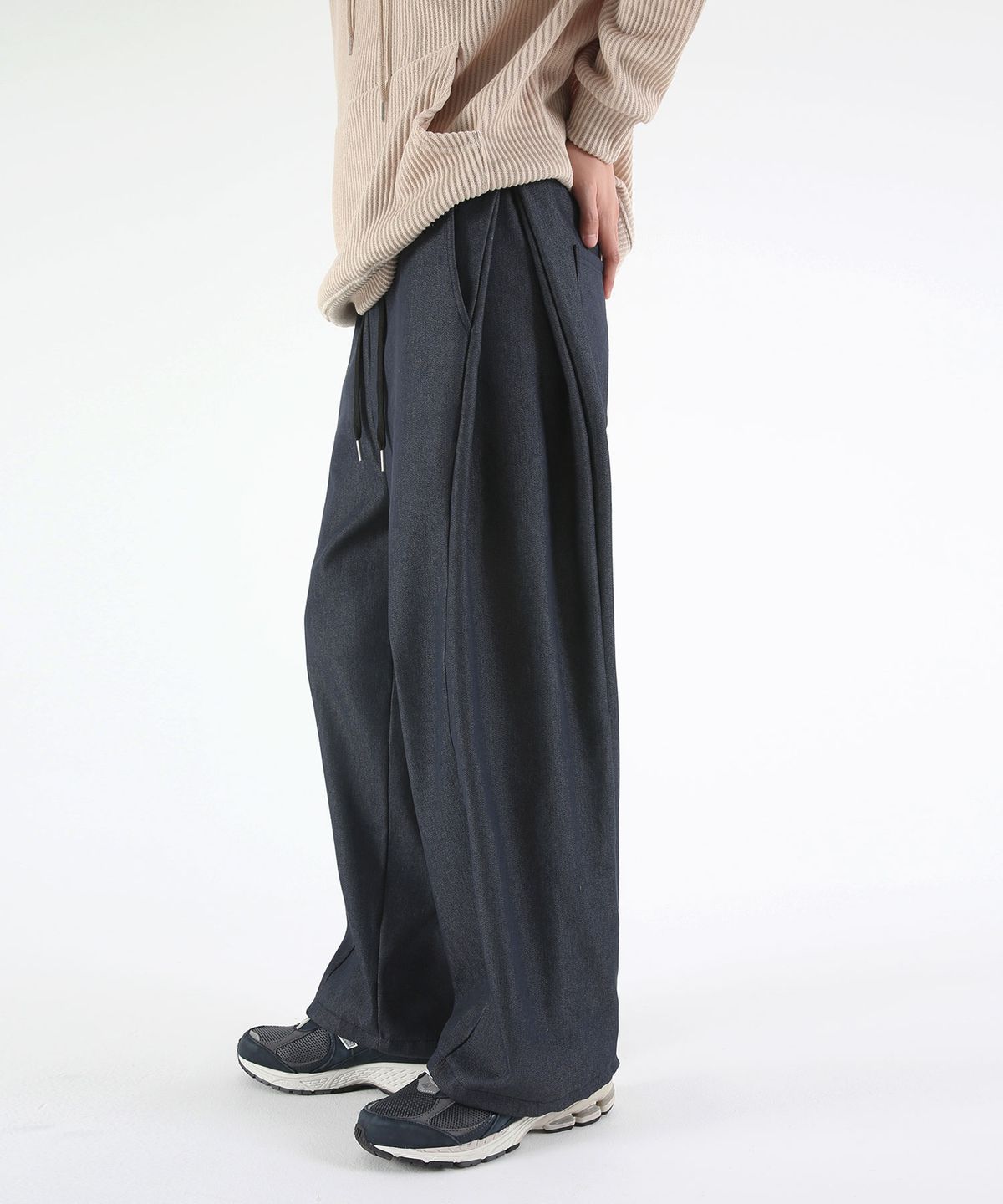 음(UMM) 기모안감 옆셔링 와이드 스트링 데님팬츠 2COLOR