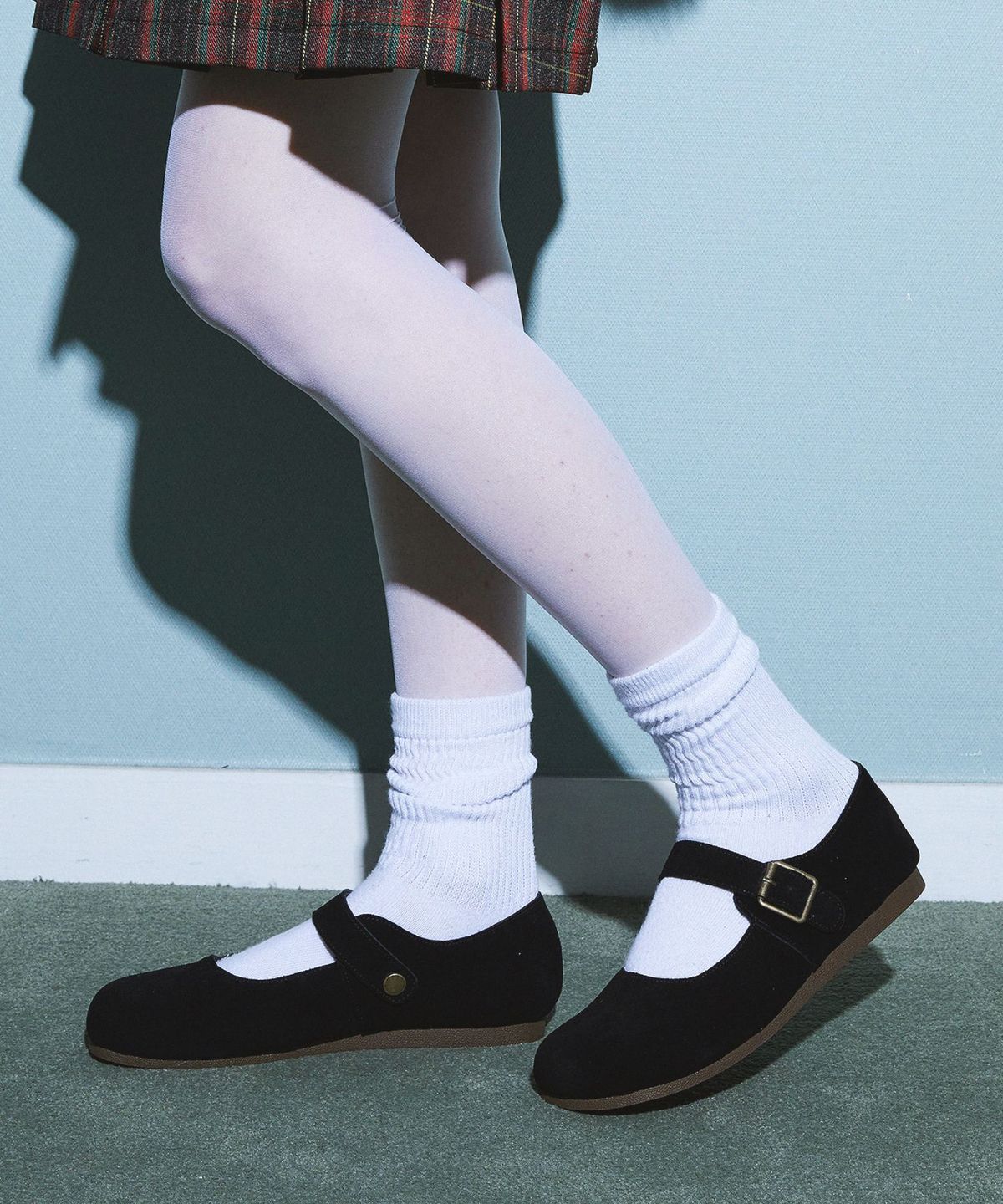 스퍼(SPUR) Bleubon 소가죽 스웨이드 메리제인 플랫슈즈 1.5cm -UA9076 (4color)