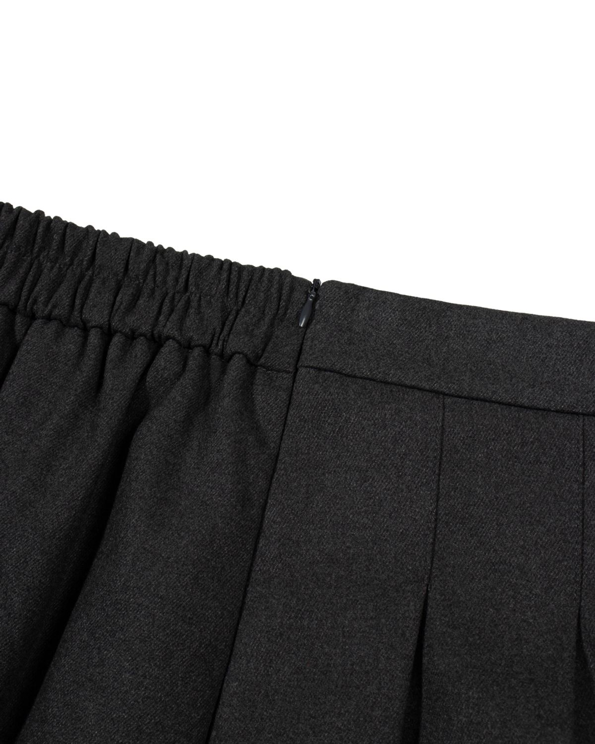 모아(MOAA) Soft Pleated Midi Skirt (CHARCOAL)