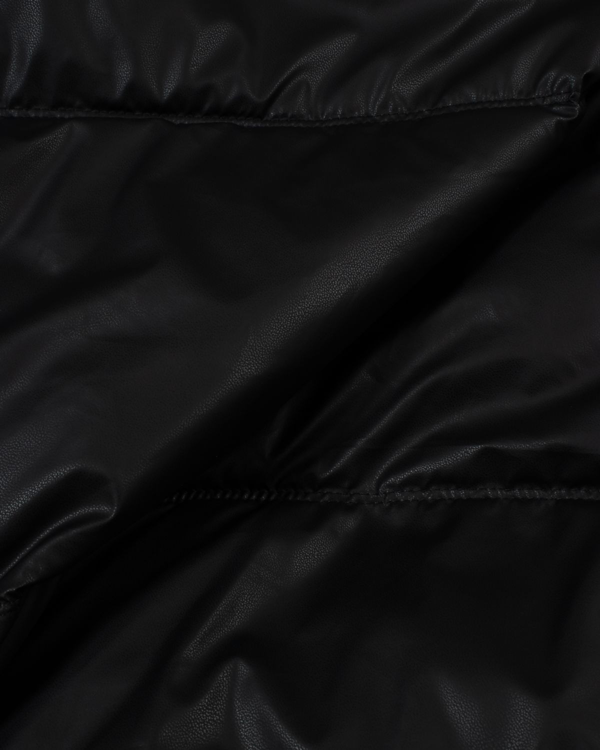 모아(MOAA) Glossy pu-leather Puffer (BLACK)