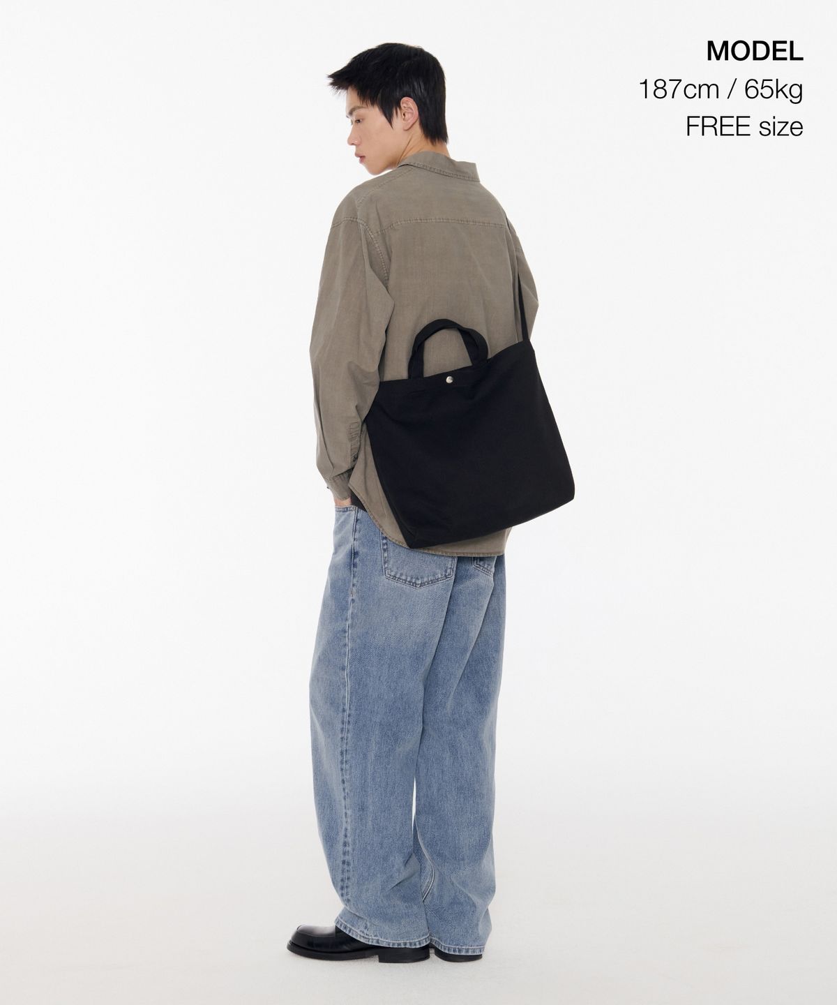 무신사 스탠다드(MUSINSA STANDARD) 캔버스 투웨이 토트 백 [블랙]