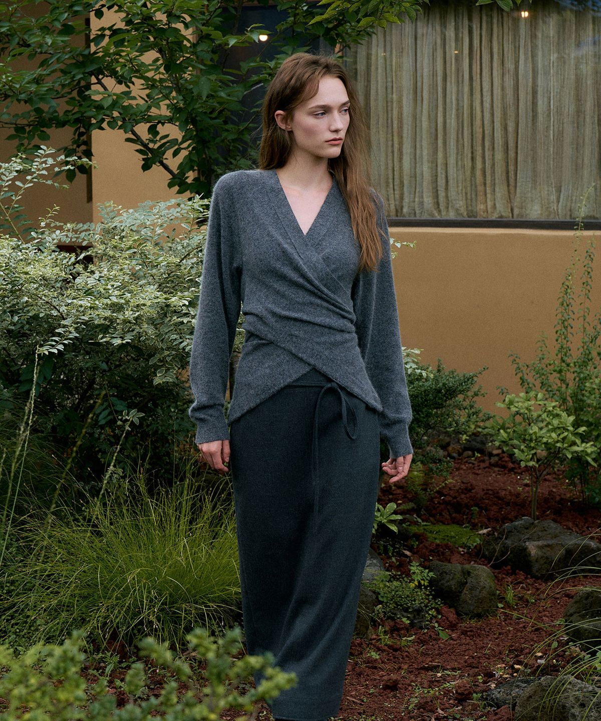 라메레이(LAMEREI) Fox Wrap Cardigan[LMBDAUKN261]-Charcoal