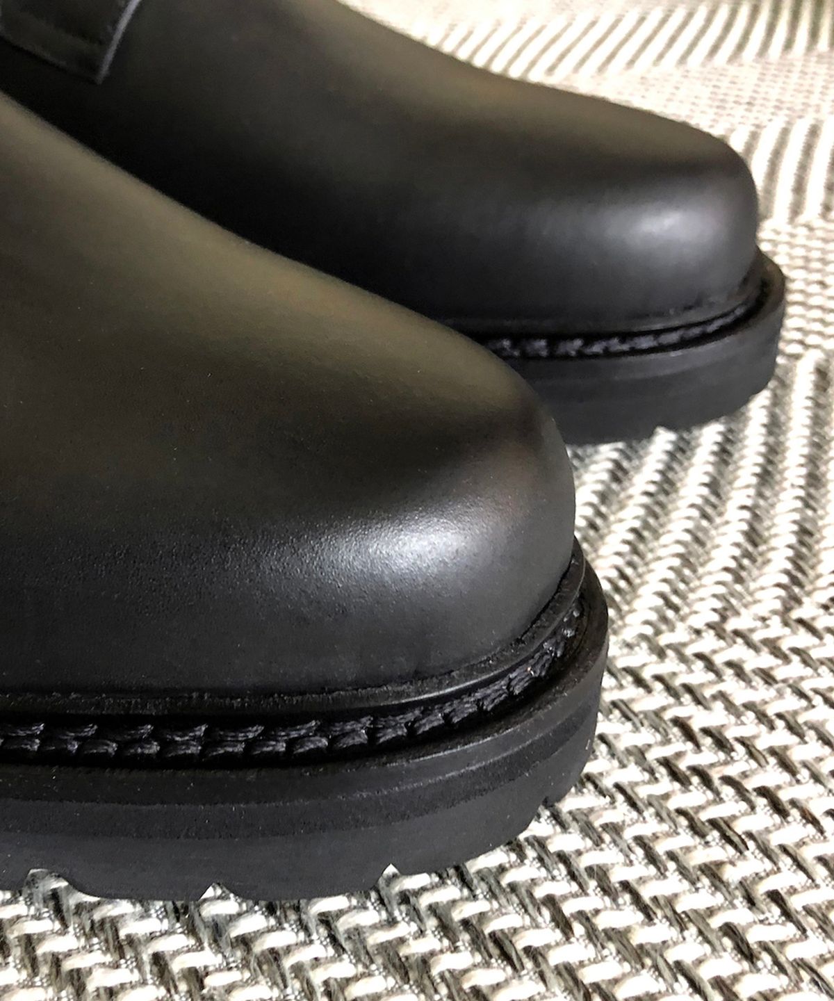 조앤슈(JOENSHOE) 휴만 블랙스티치 더비 워커 옥스퍼드 매트블랙