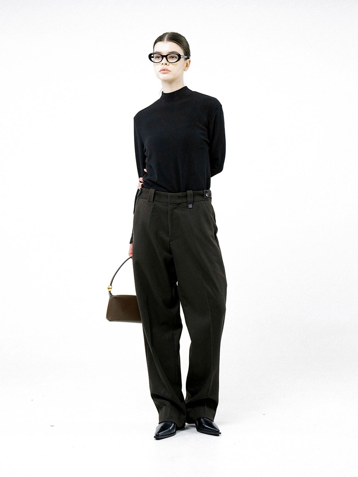 챈세스노이(CHANCE'S NOI) Fleece Half Turtleneck - Black /W244TP02BK