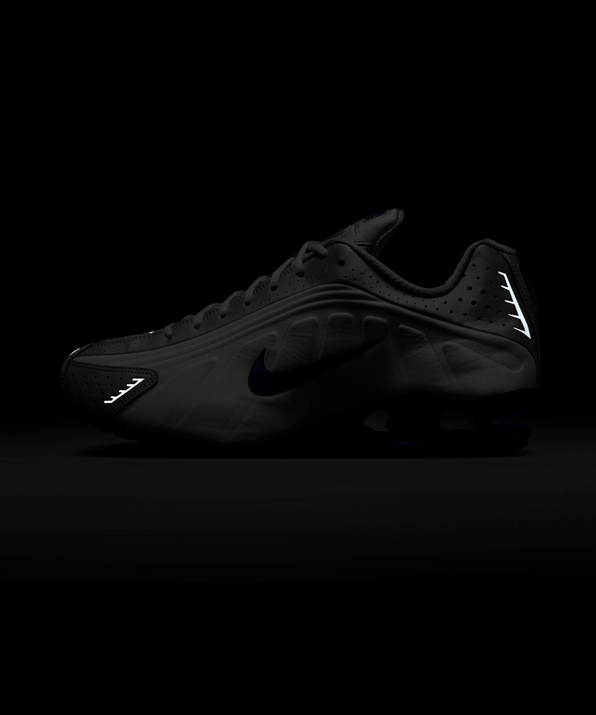 나이키(NIKE) 샥스 R4 M - 화이트:레이서 블루:아이언 그레이:메탈릭 실버 / HQ1988-100