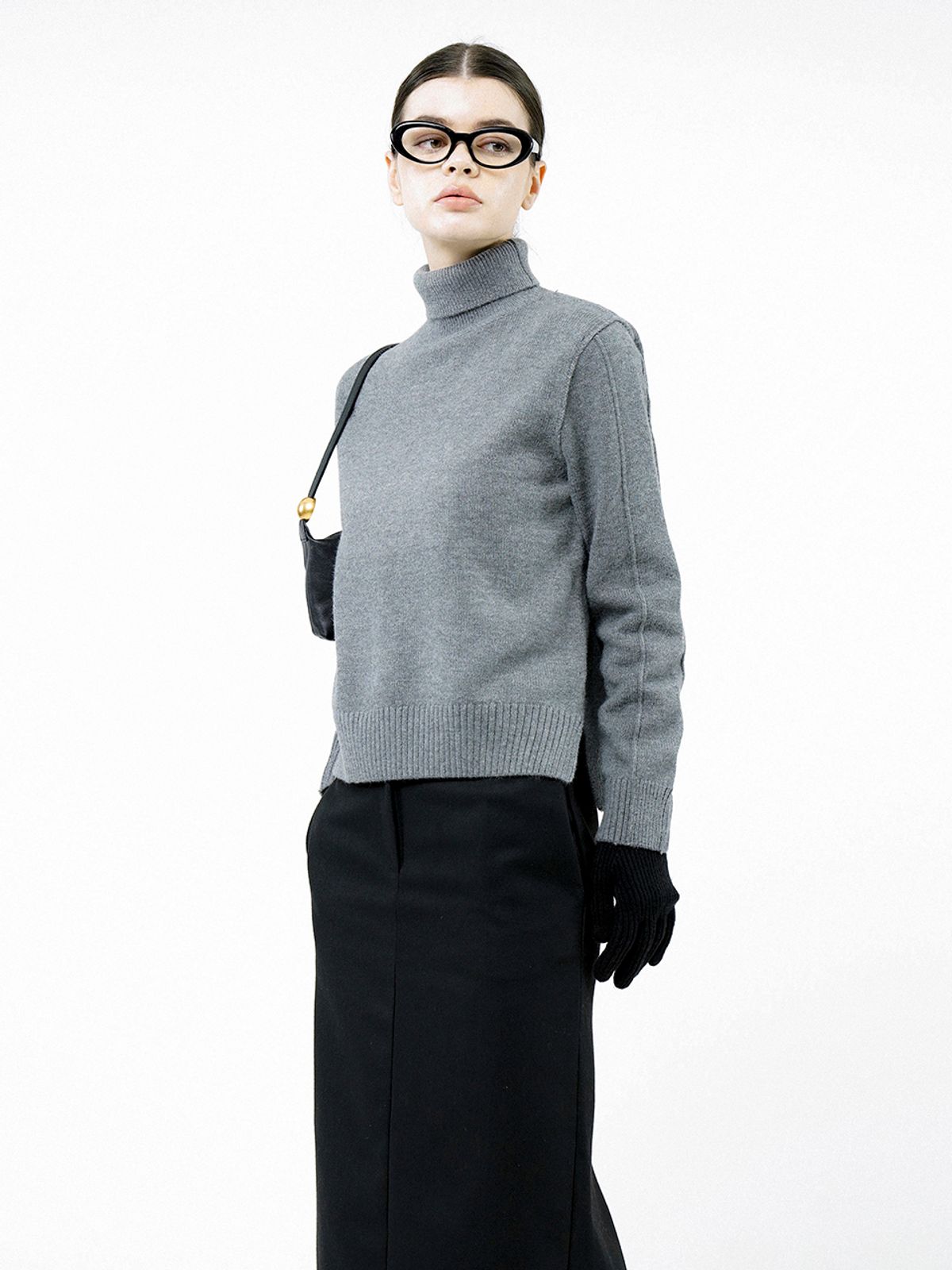 챈세스노이(CHANCE'S NOI) Soft Slit High Turtleneck - Charcoal /W244TP06CH