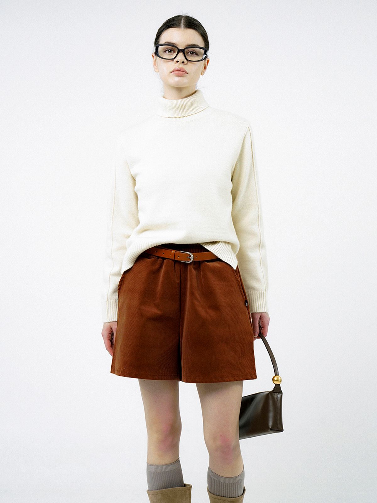 챈세스노이(CHANCE'S NOI) Soft Slit High Turtleneck - Ivory /W244TP06IV
