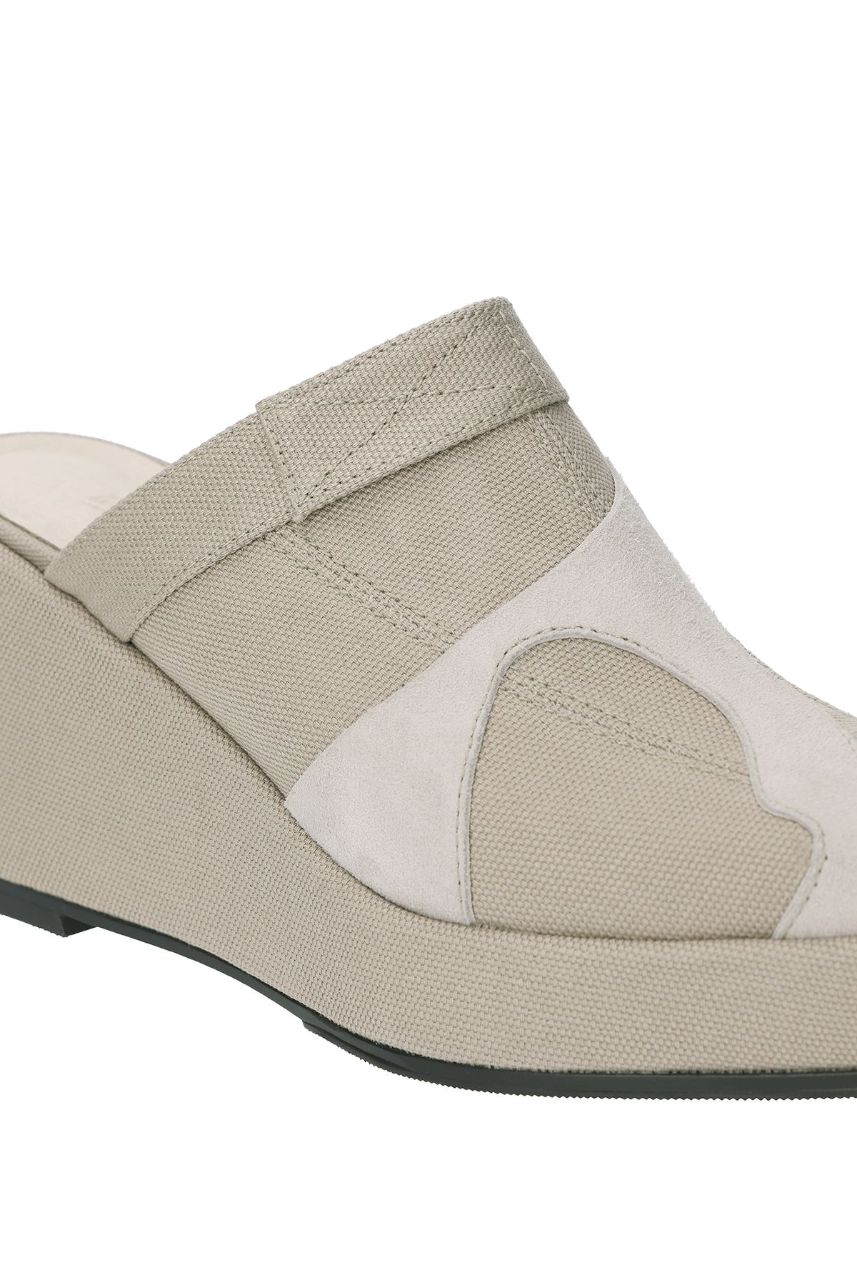 포트리스(4TRESS) PLATFORM WEDGE MULES 01 BEIGE