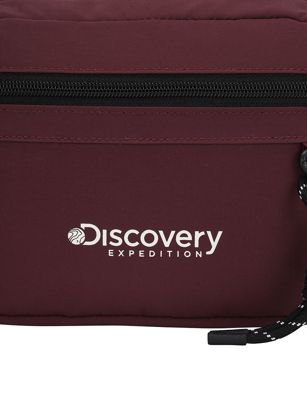 디스커버리 익스페디션(DISCOVERY EXPEDITION) 컨사이즈 스퀘어 크로스백 (D/WINE)
