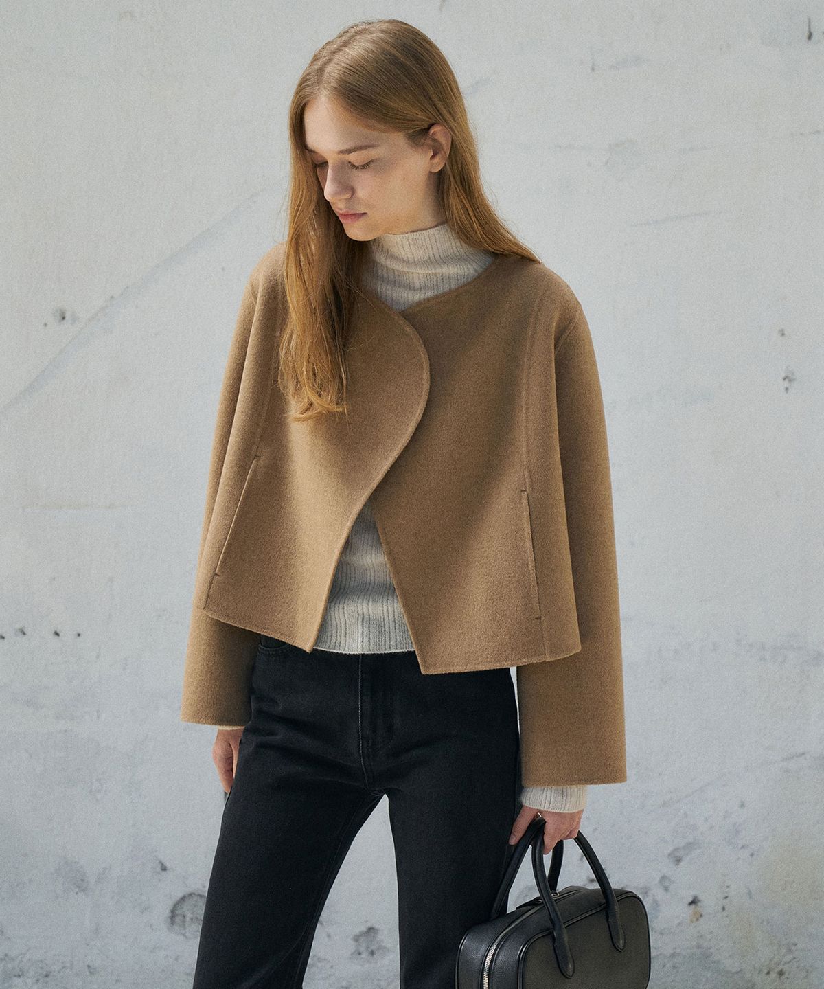 라메레이(LAMEREI) Curve Detail Short Handmade Jacket[LMBEWI23CT701]-Camel Melange