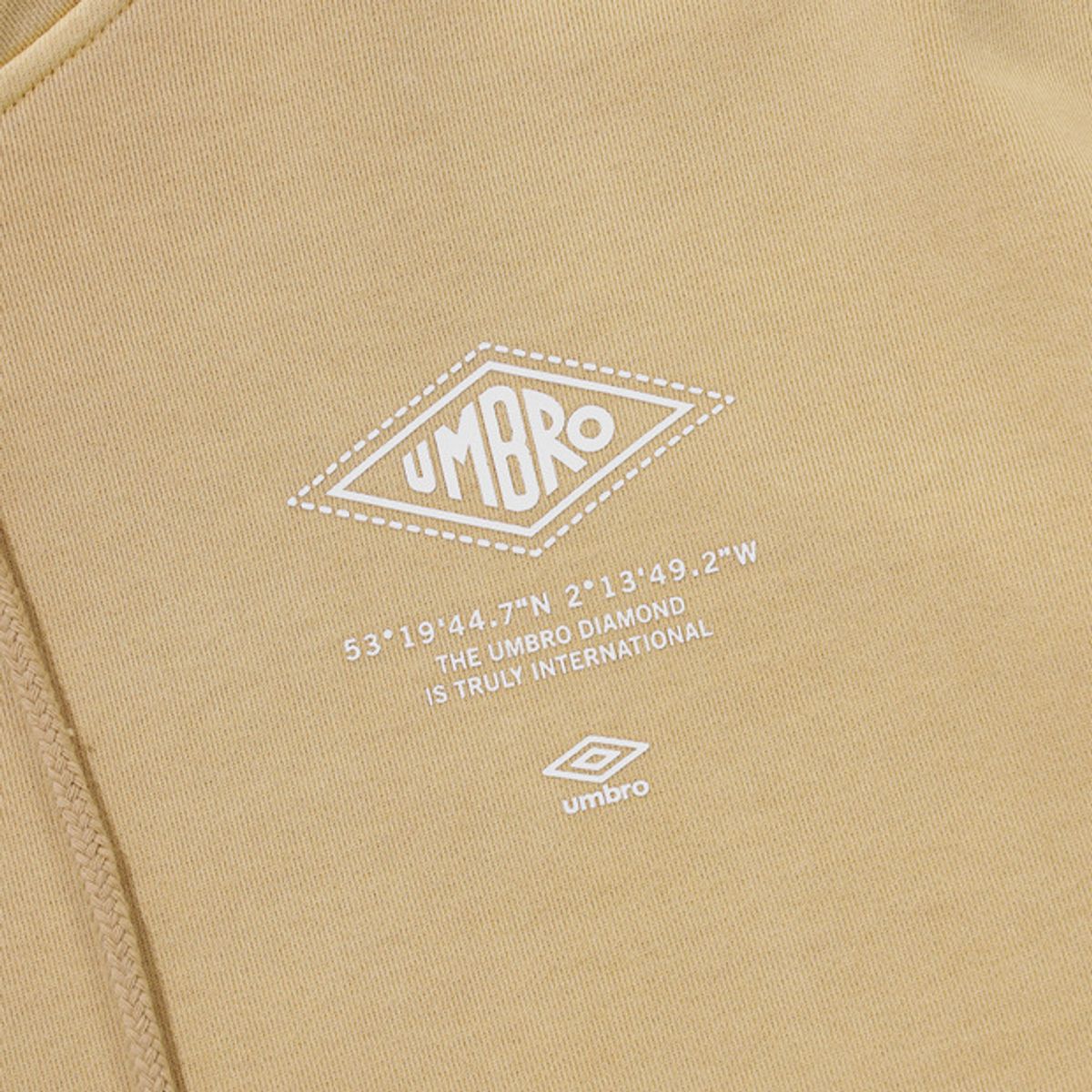 엄브로(UMBRO) 웨이파인더 가먼트다잉 후드 티셔츠 샌드(UQ121CHD11)