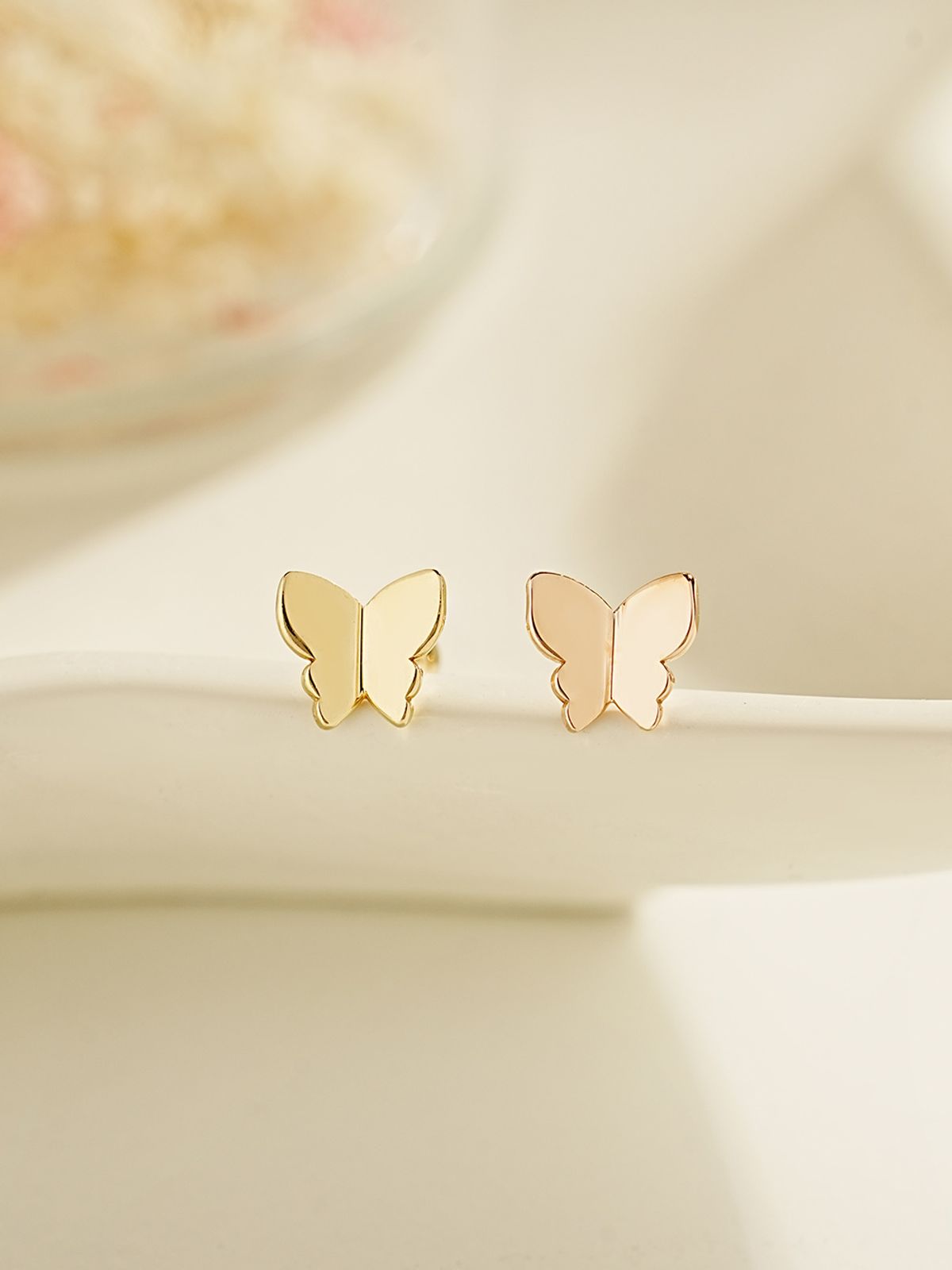 미니멀피어싱(MINIMALPIERCING) 14K 솔티 나비 피어싱 귀걸이